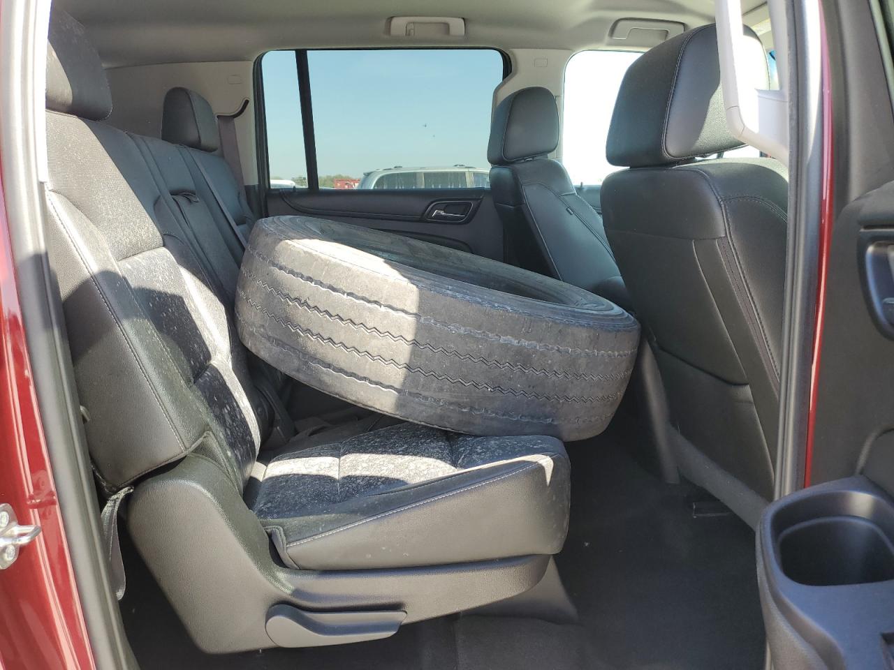 2017 GMC Yukon - Image 11