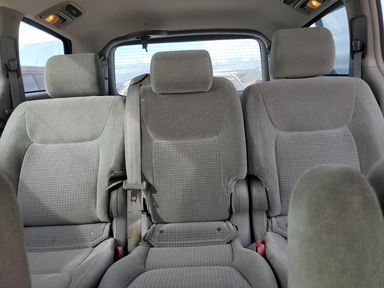 2007 Toyota Sienna - Image 10