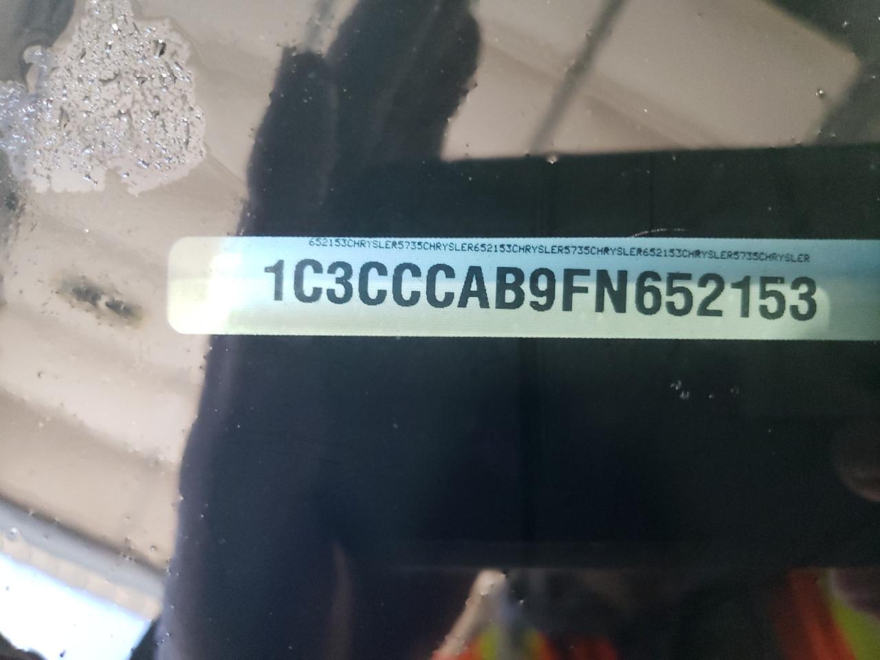 2015 Chrysler 200 - Image 12