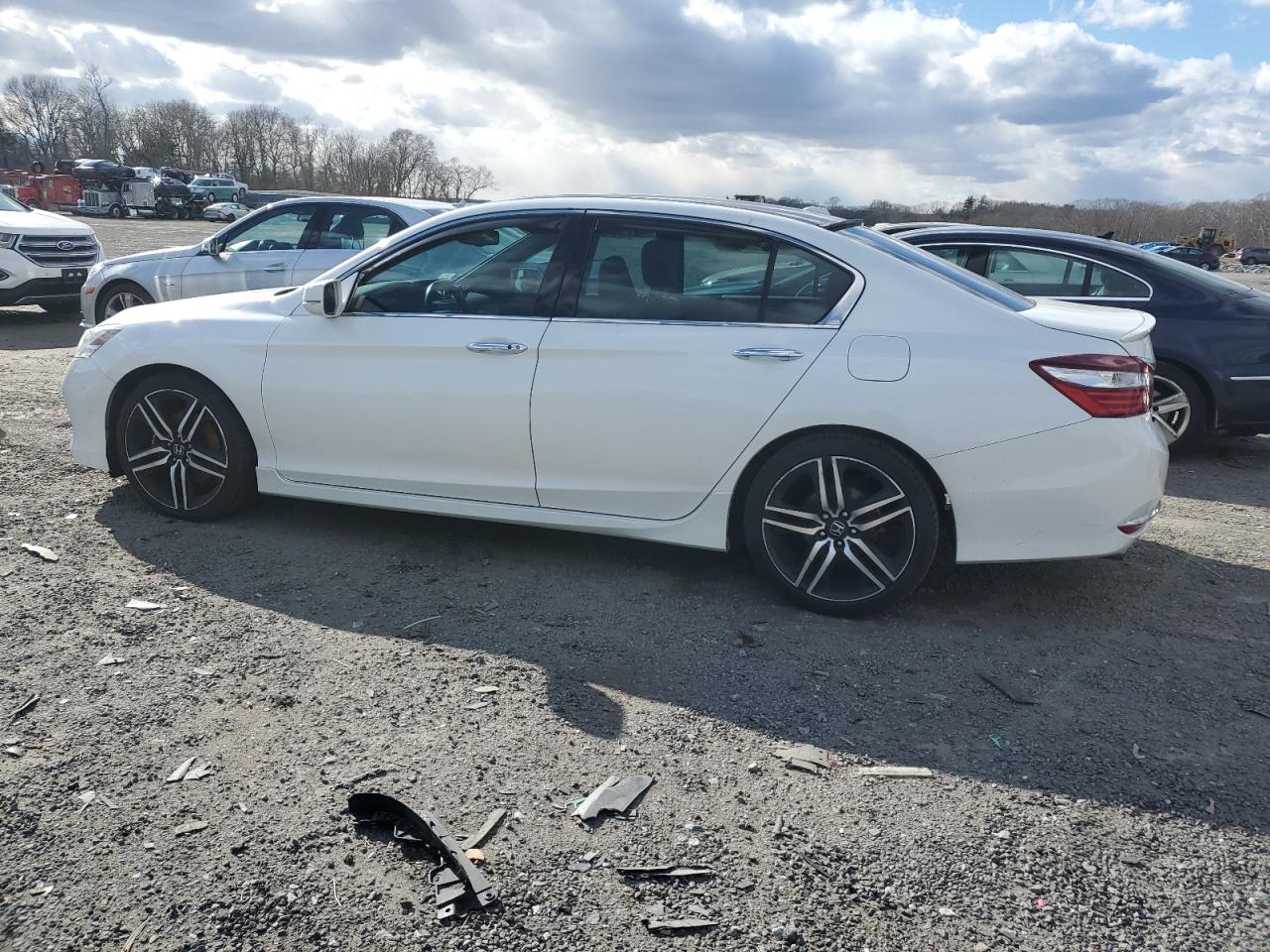 1HGCR3F9XGA005898 HONDA ACCORD 2016