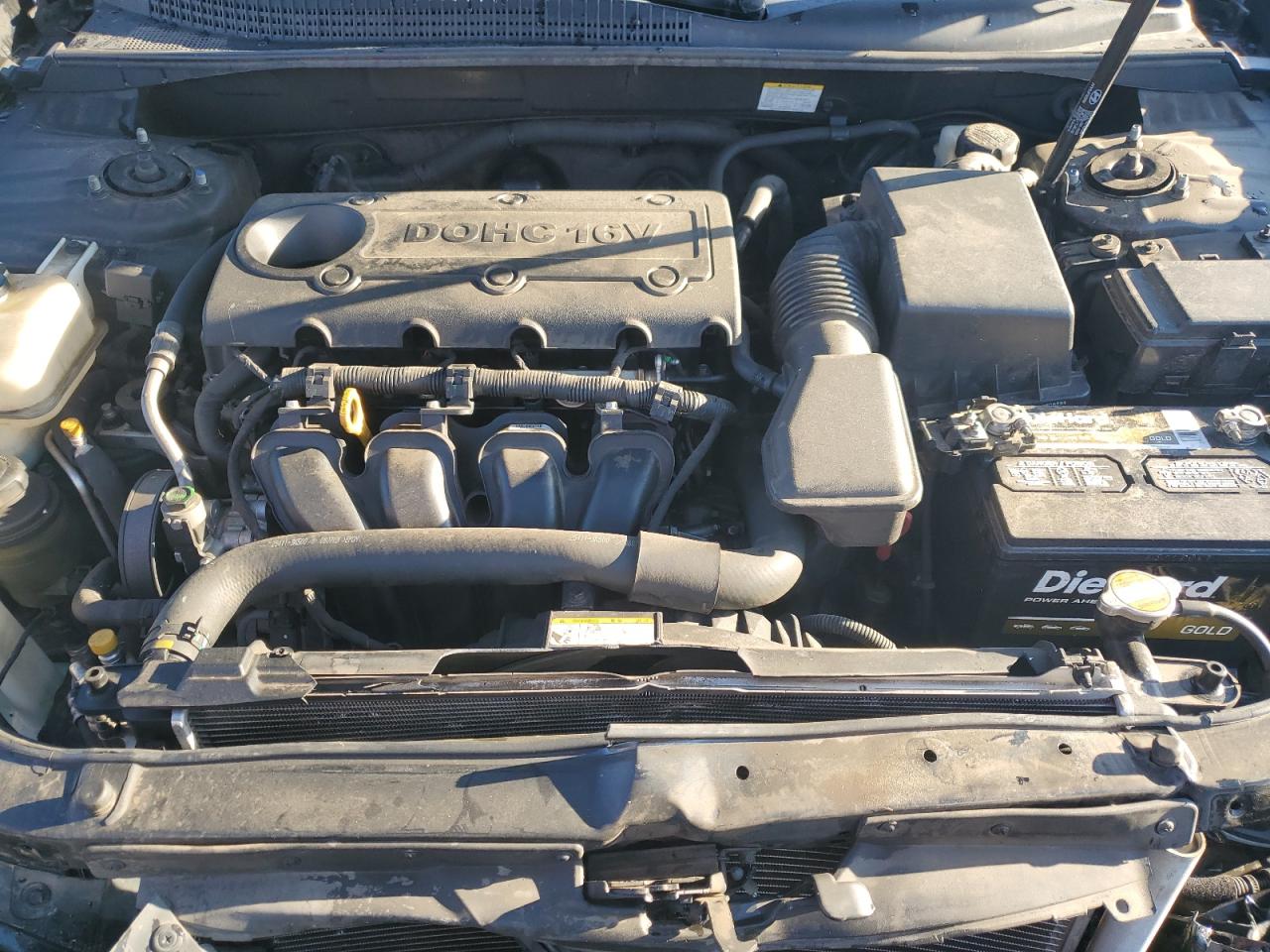 2009 Hyundai Sonata - Image 12