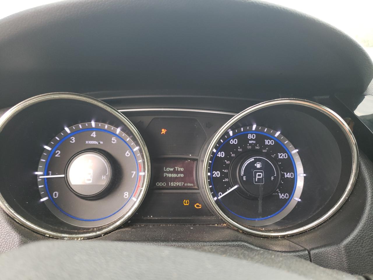 2012 Hyundai Sonata - Image 9