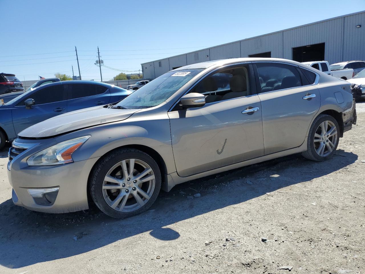 2013 Nissan Altima - Image 1