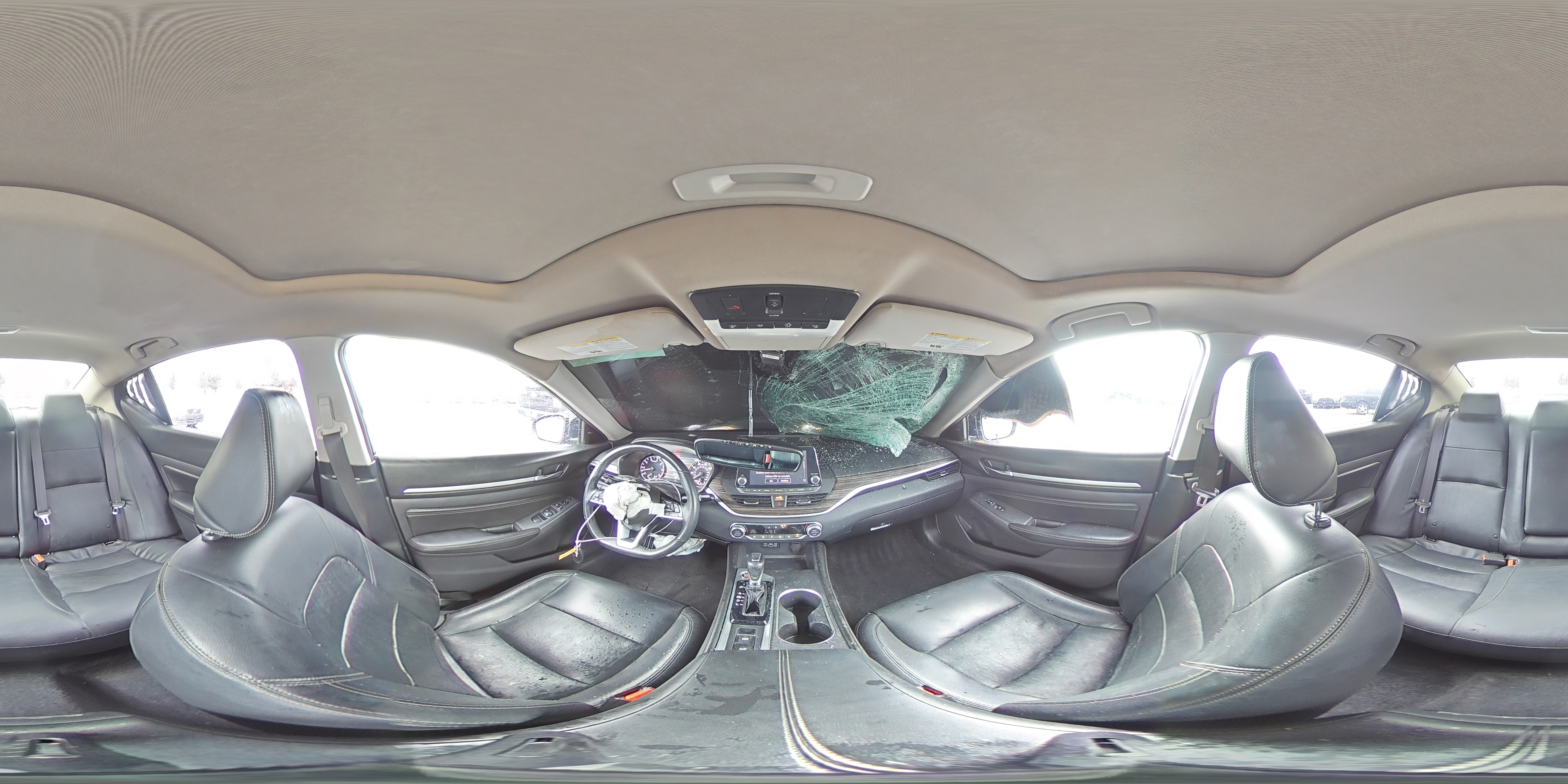 2019 Nissan Altima - Image 13