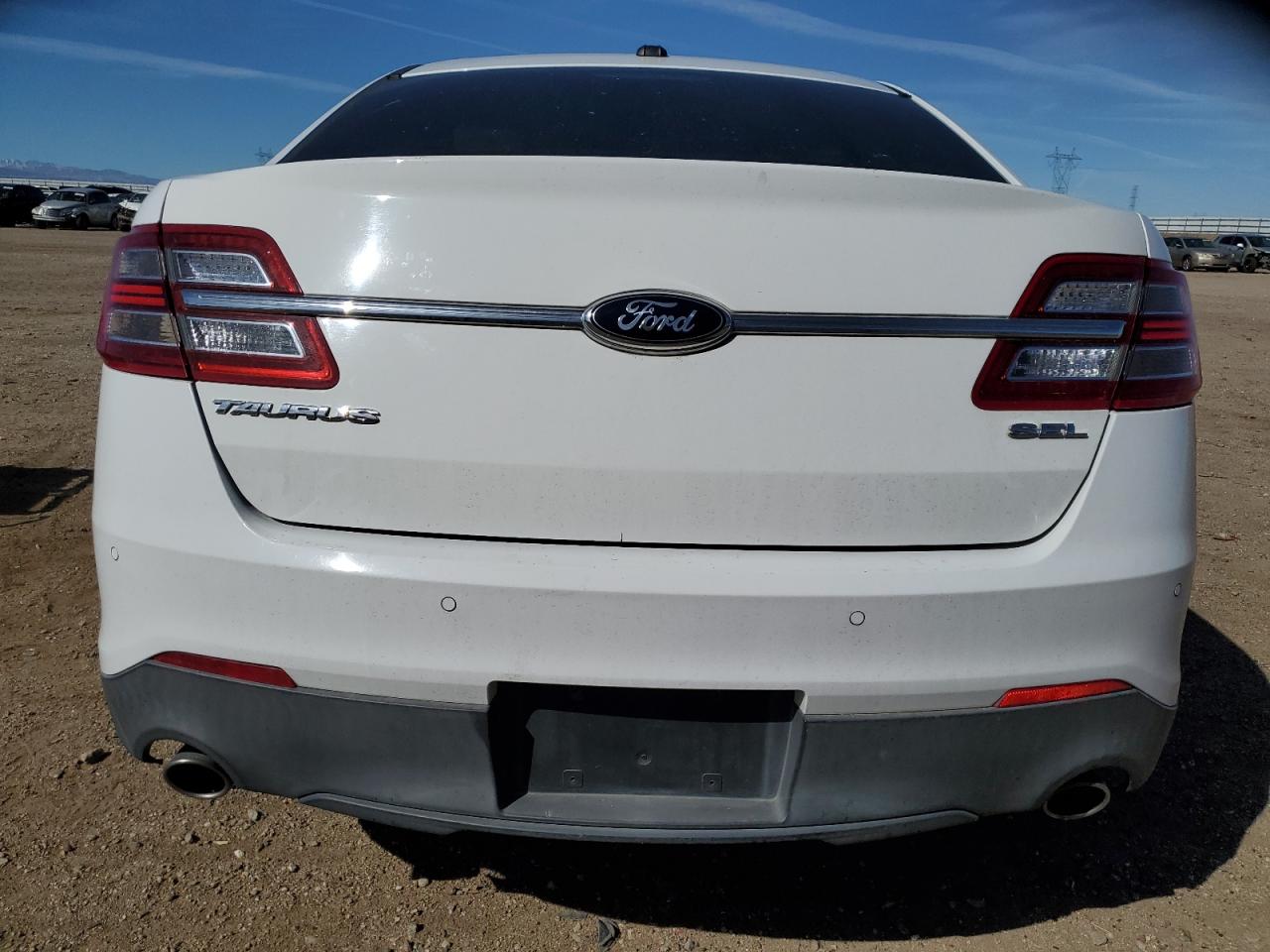 2013 Ford Taurus - Image 6