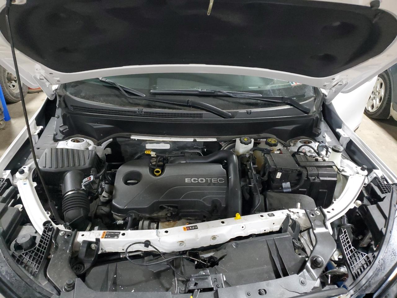 2022 GMC Terrain - Image 12