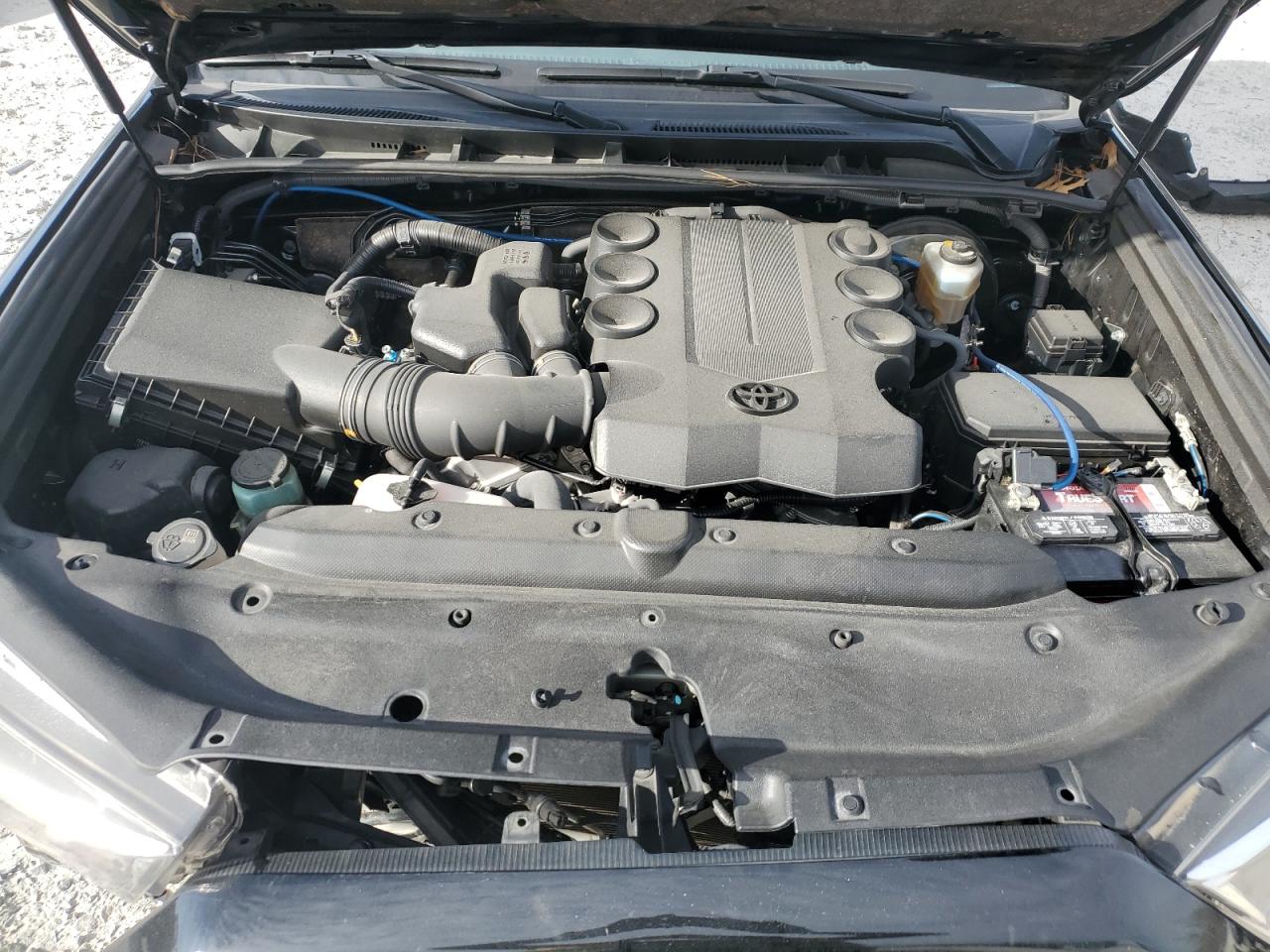 2021 Toyota 4Runner - Image 12