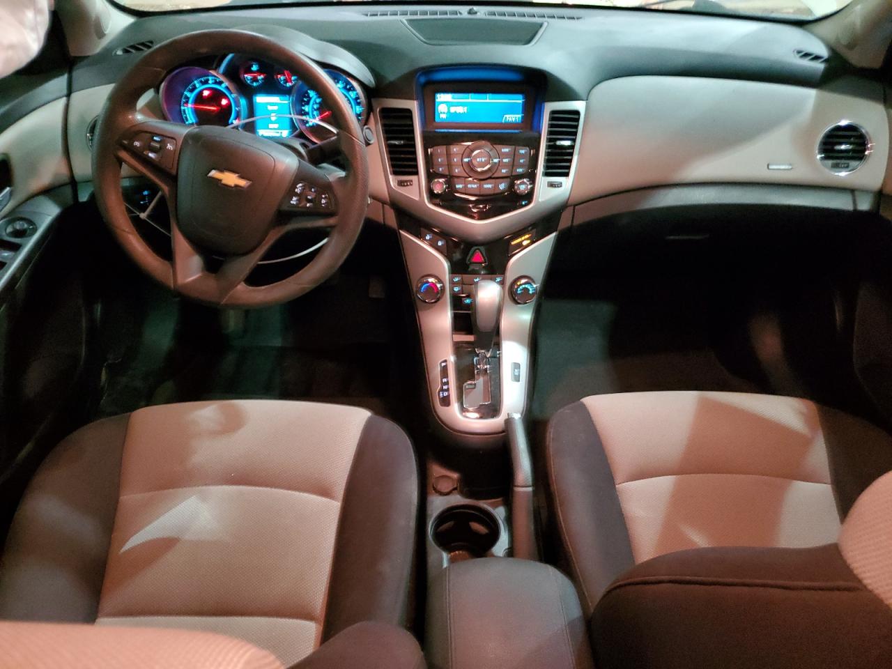 2013 Chevrolet Cruze - Image 8