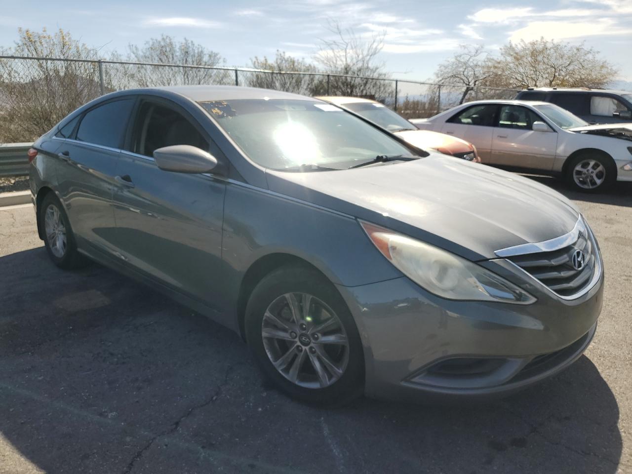 2011 Hyundai Sonata - Image 4