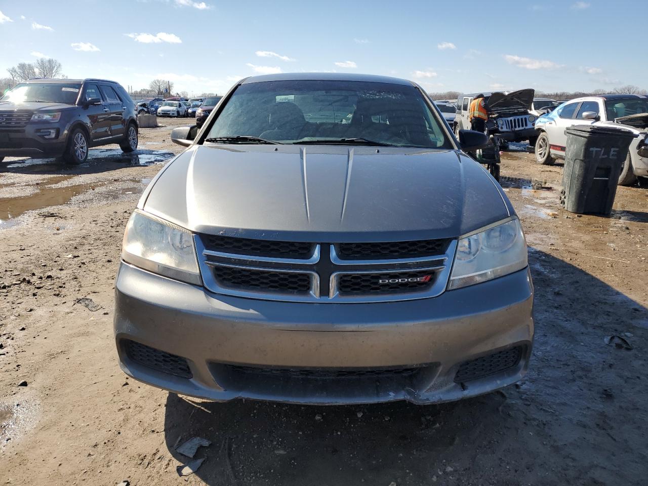2012 Dodge Avenger - Image 5