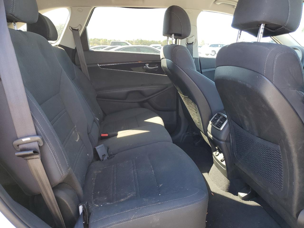 2017 Kia Sorento - Image 11