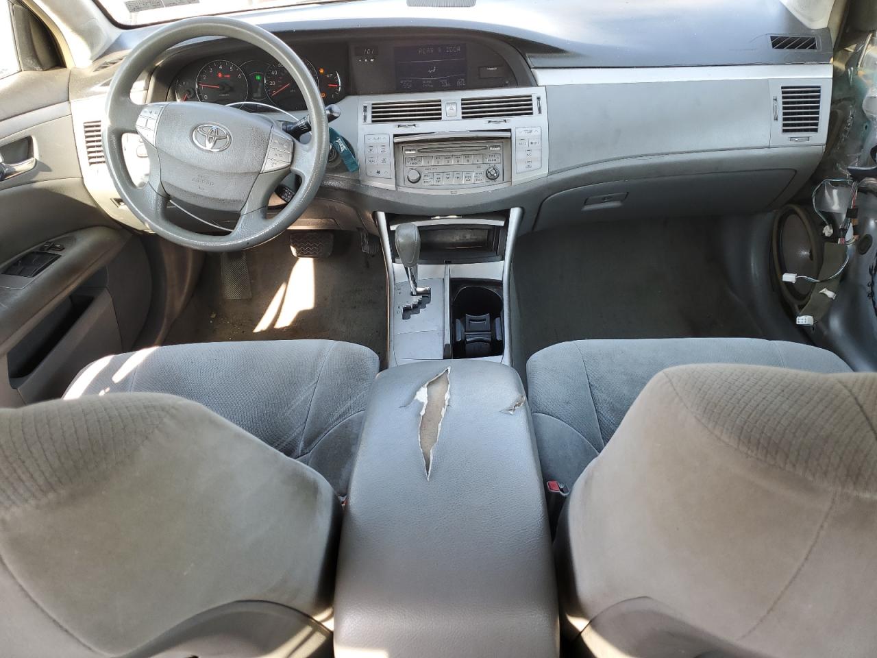 2008 Toyota Avalon - Image 8