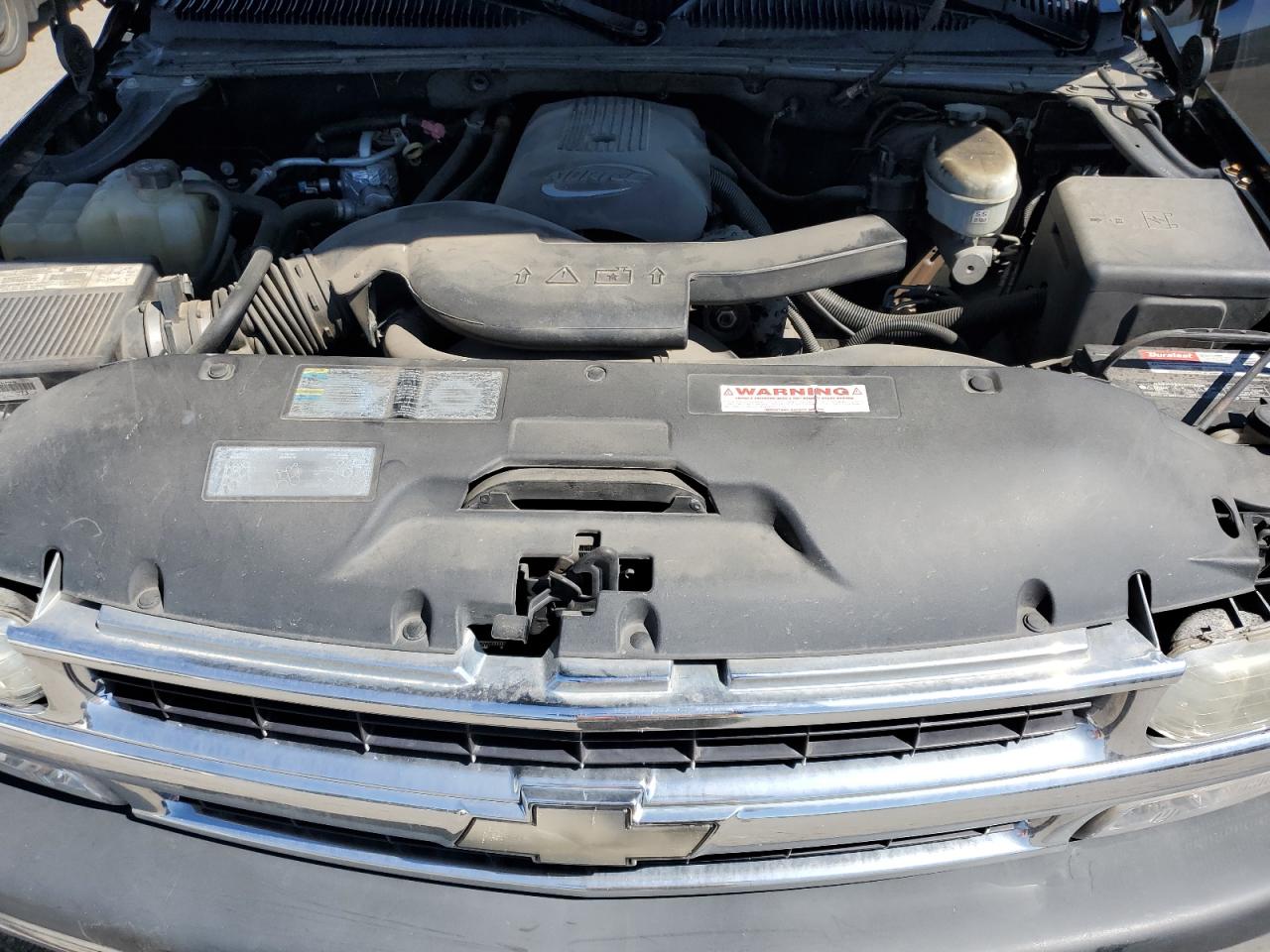 2003 Chevrolet Tahoe - Image 12