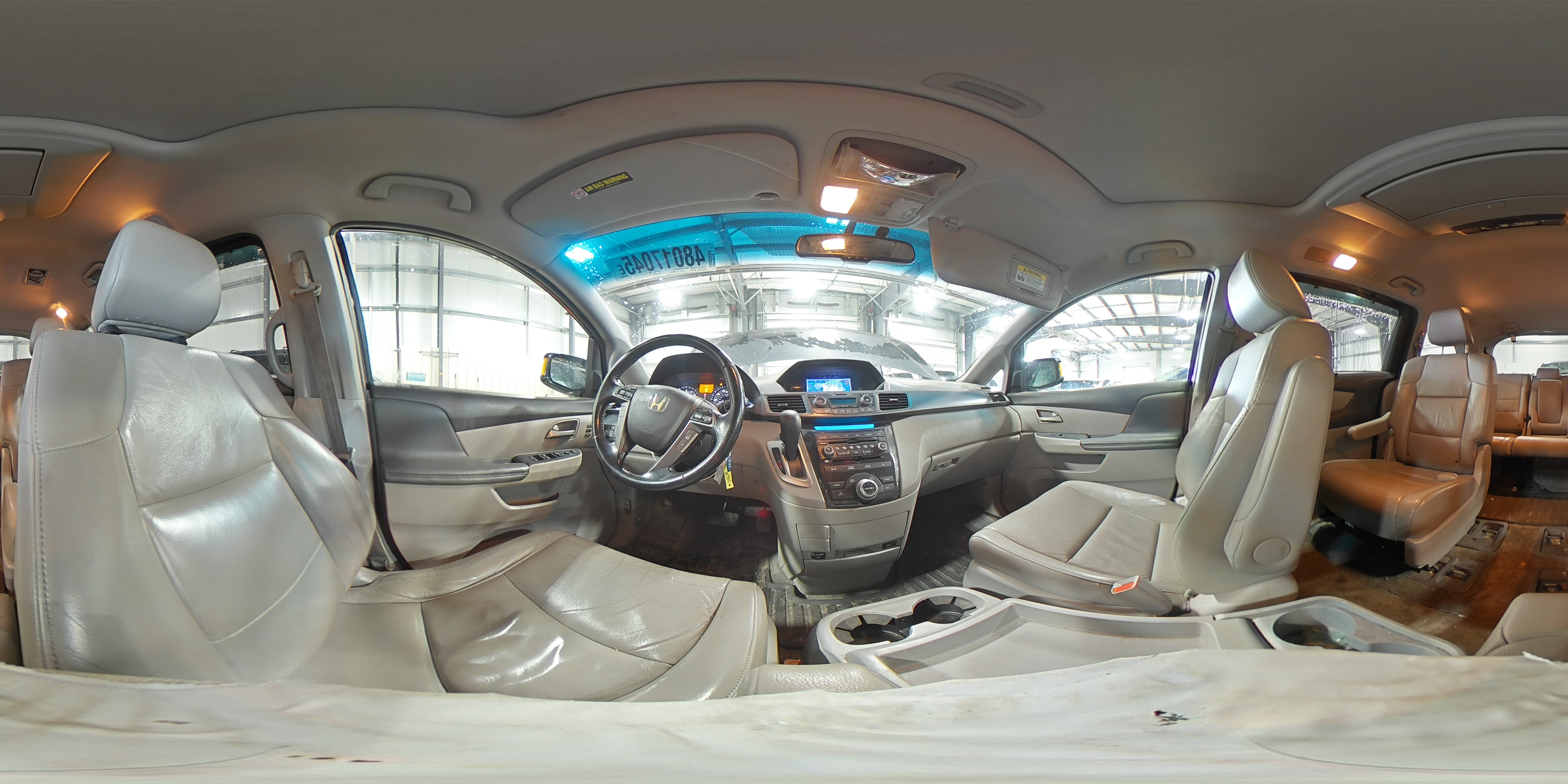 2012 Honda Odyssey - Image 15