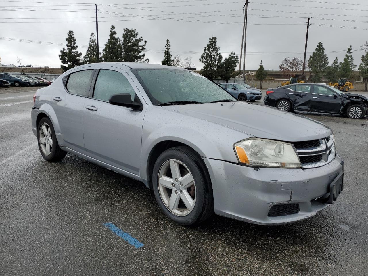 2013 Dodge Avenger - Image 4