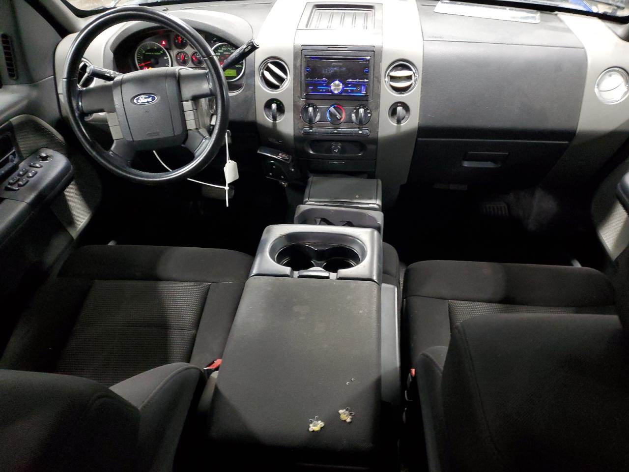 2004 Ford F-150 - Image 8