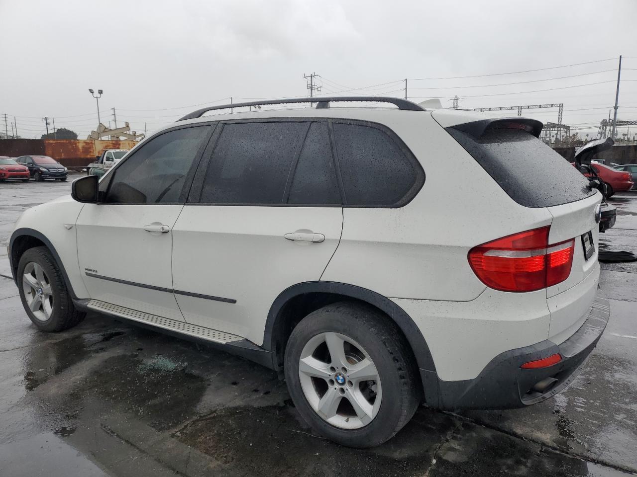 2010 BMW X5 - Image 2