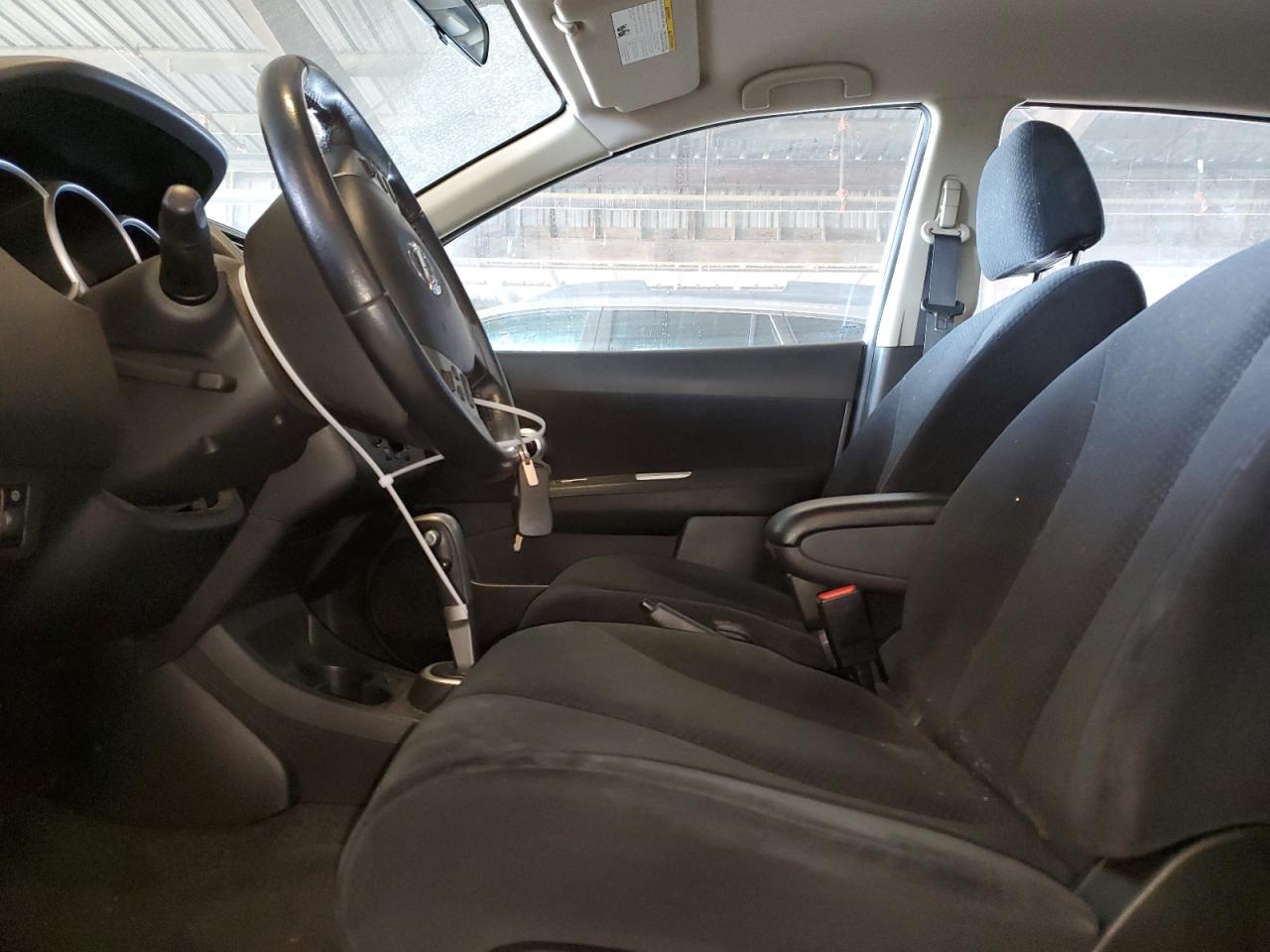 2012 Nissan Versa - Image 7