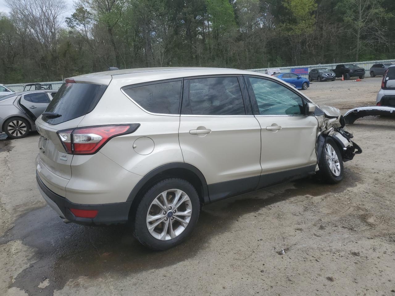1FMCU0GD5HUC43443 FORD ESCAPE 2017