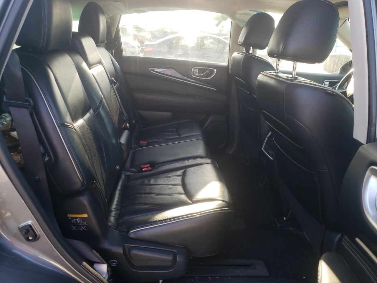2017 Infiniti QX60 - Image 10