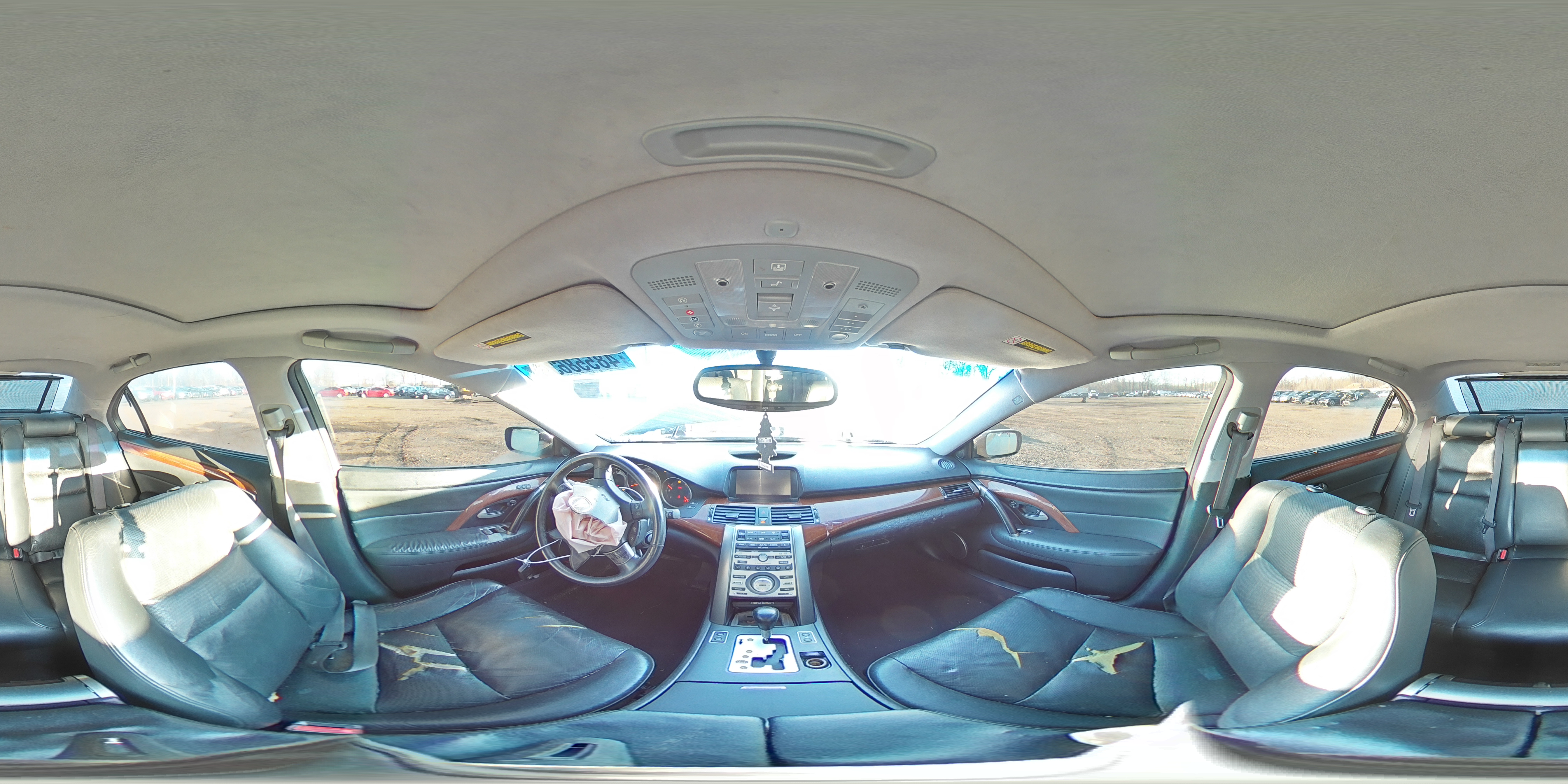 2005 Acura RL - Image 12