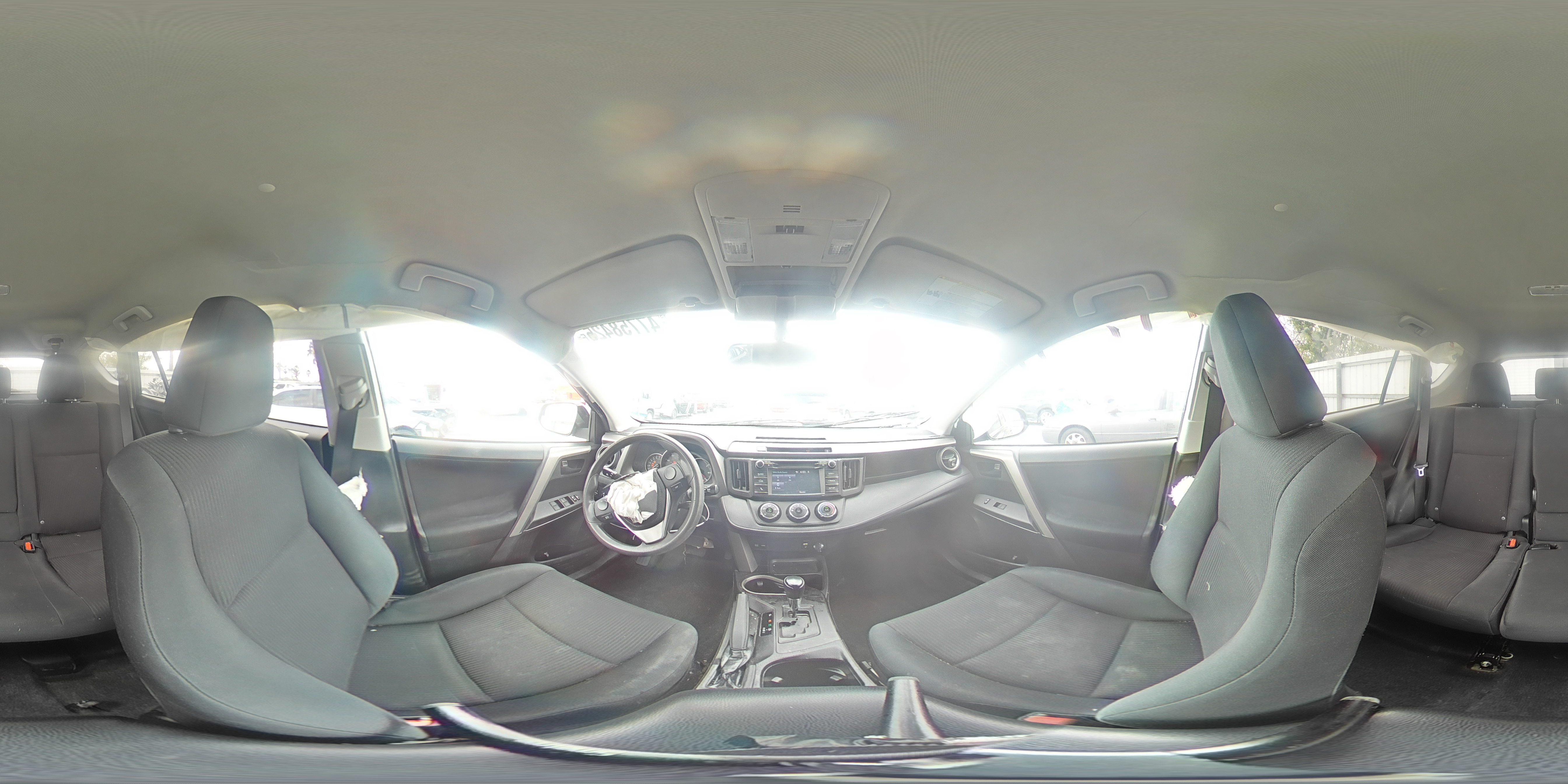 2016 Toyota RAV 4 - Image 13