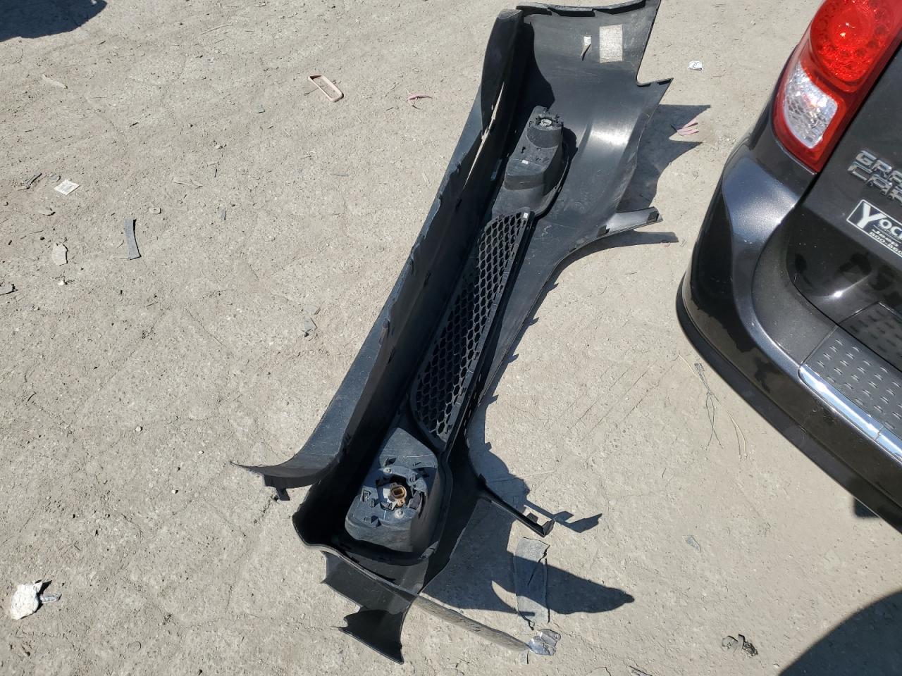 2019 Dodge Caravan - Image 13