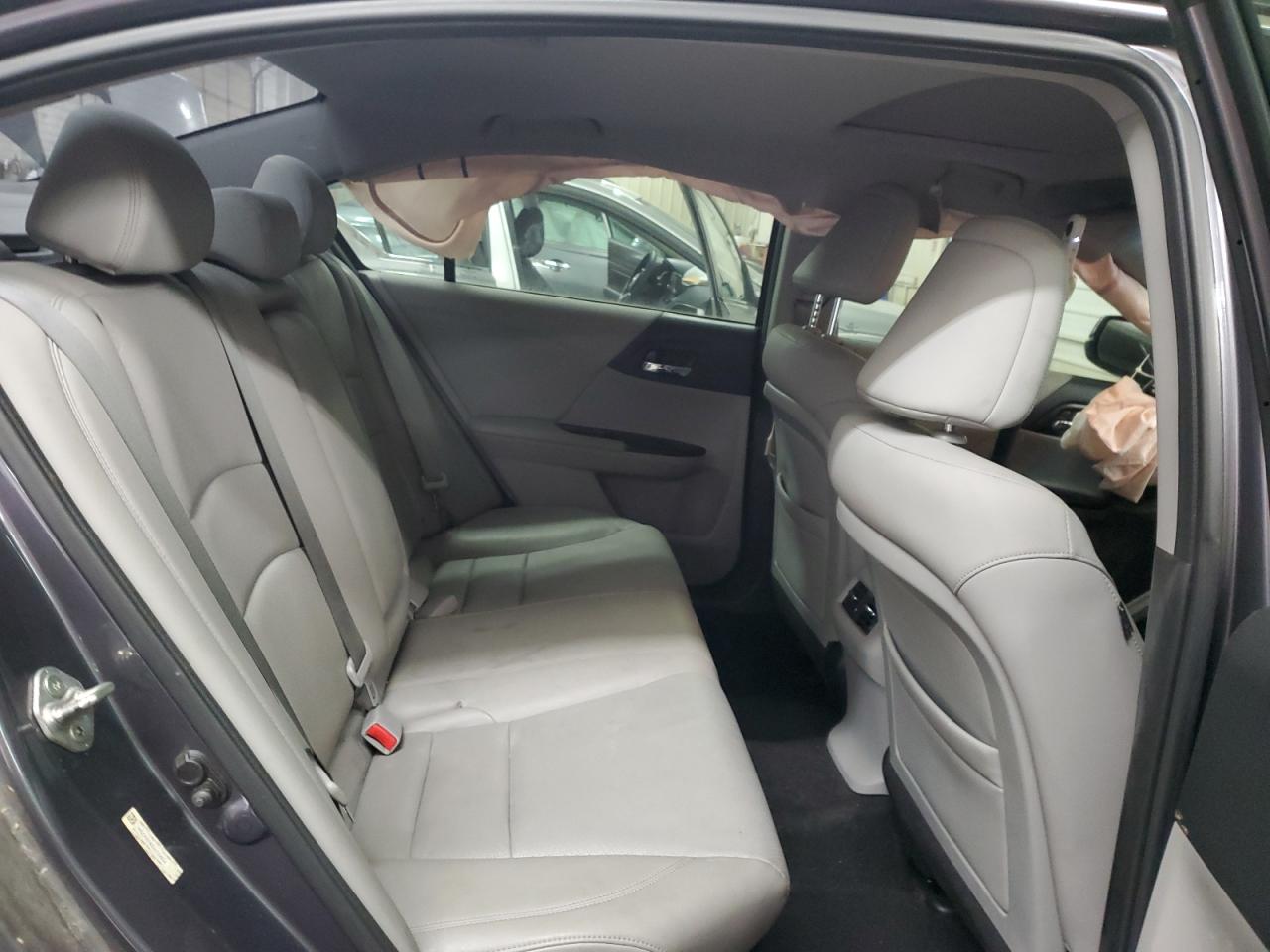 2013 Honda Accord - Image 10
