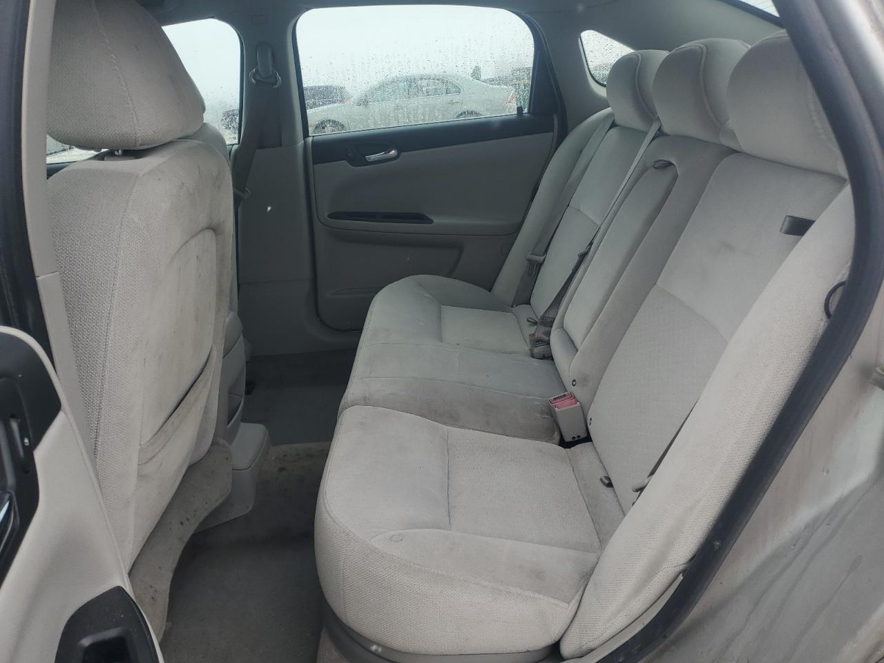 2006 Chevrolet Impala - Image 10