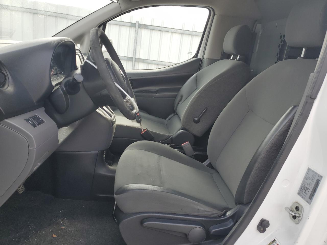 2013 Nissan NV - Image 7