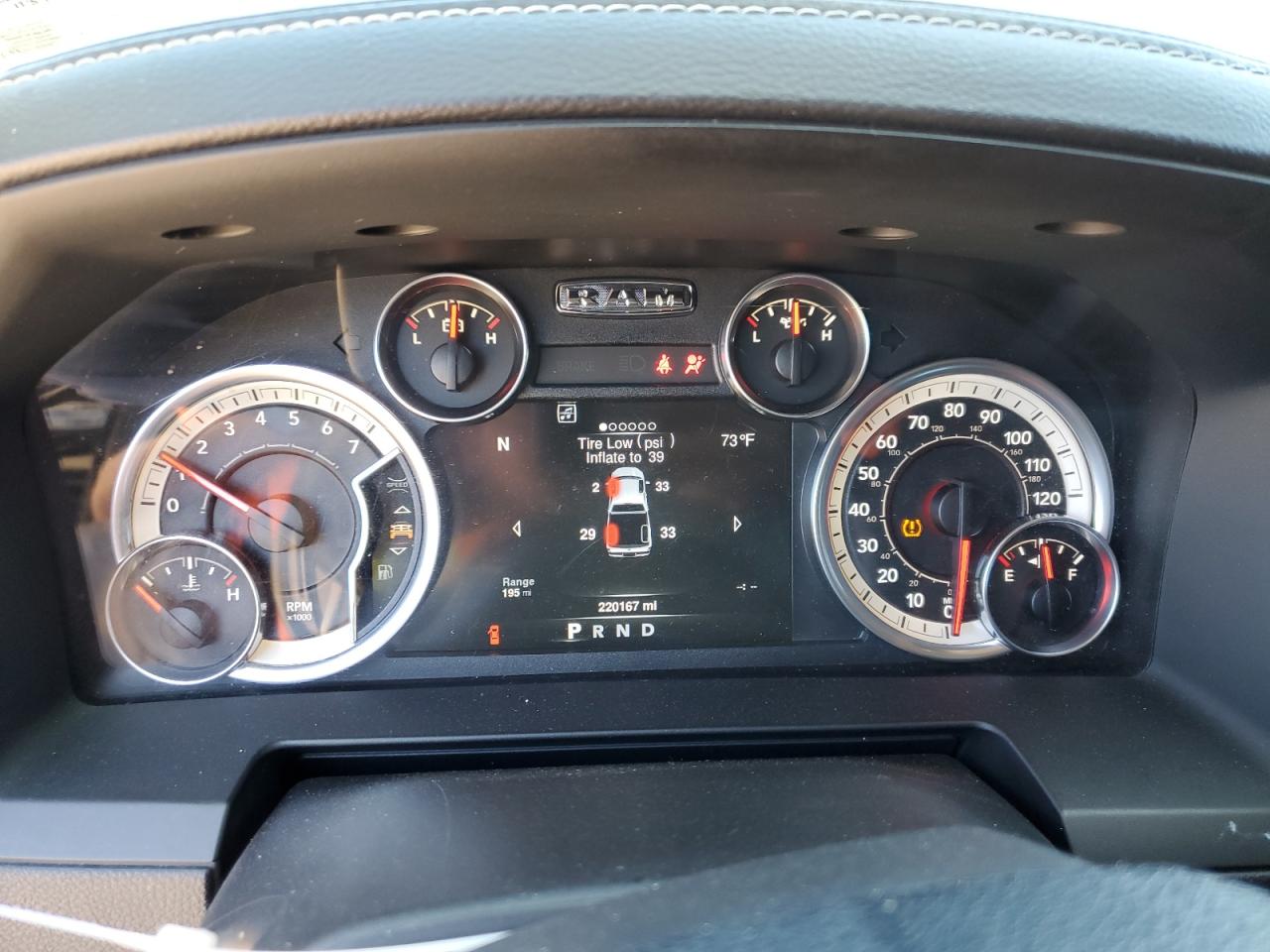 2013 RAM 1500 - Image 9
