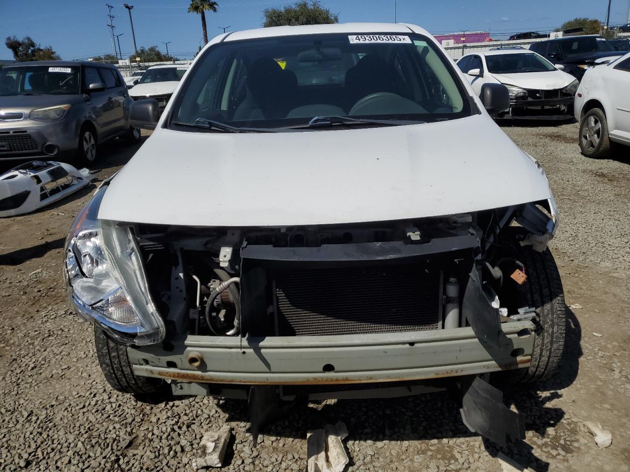 2015 Nissan Versa - Image 5