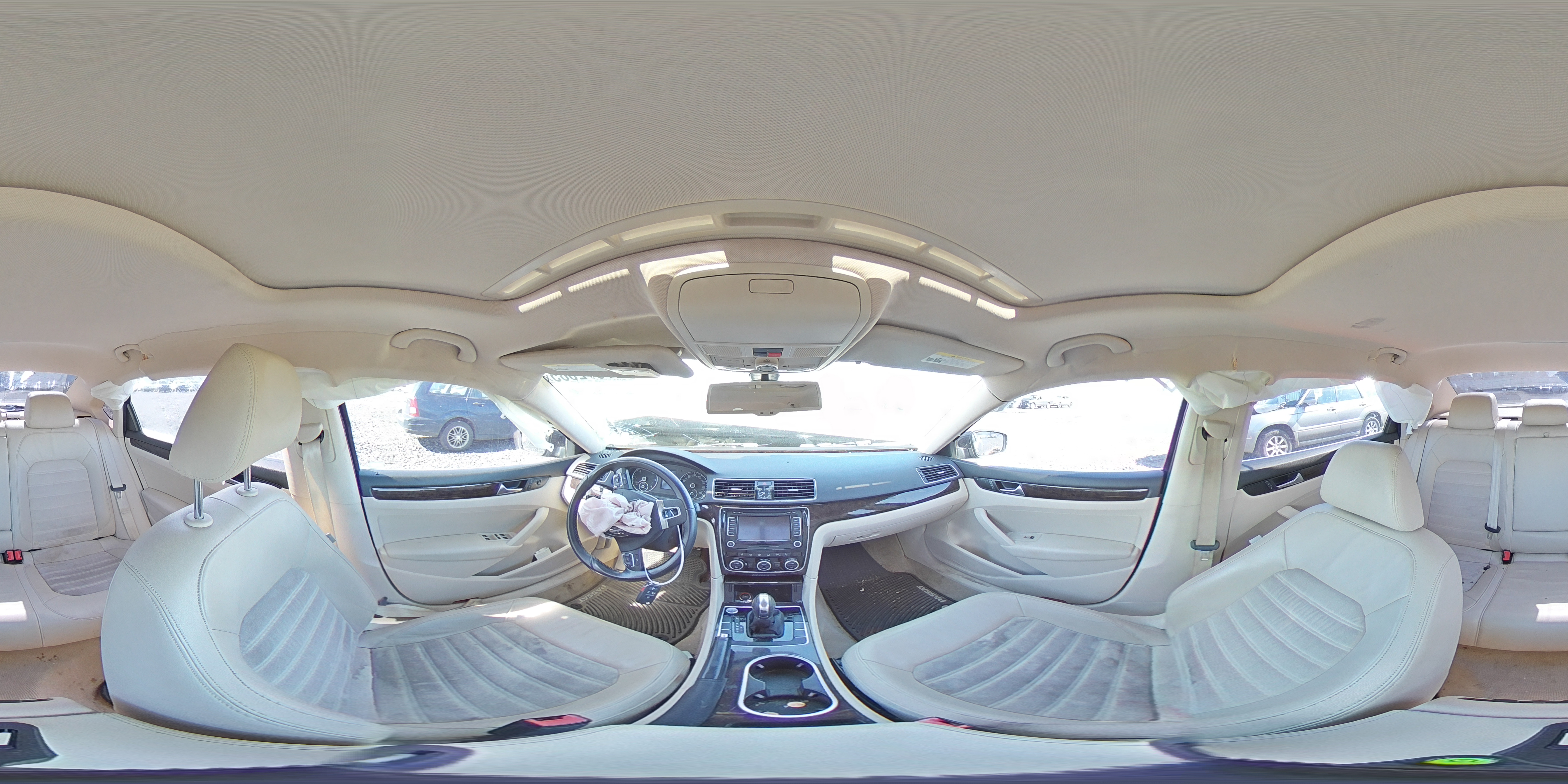 2014 Volkswagen Passat - Image 13