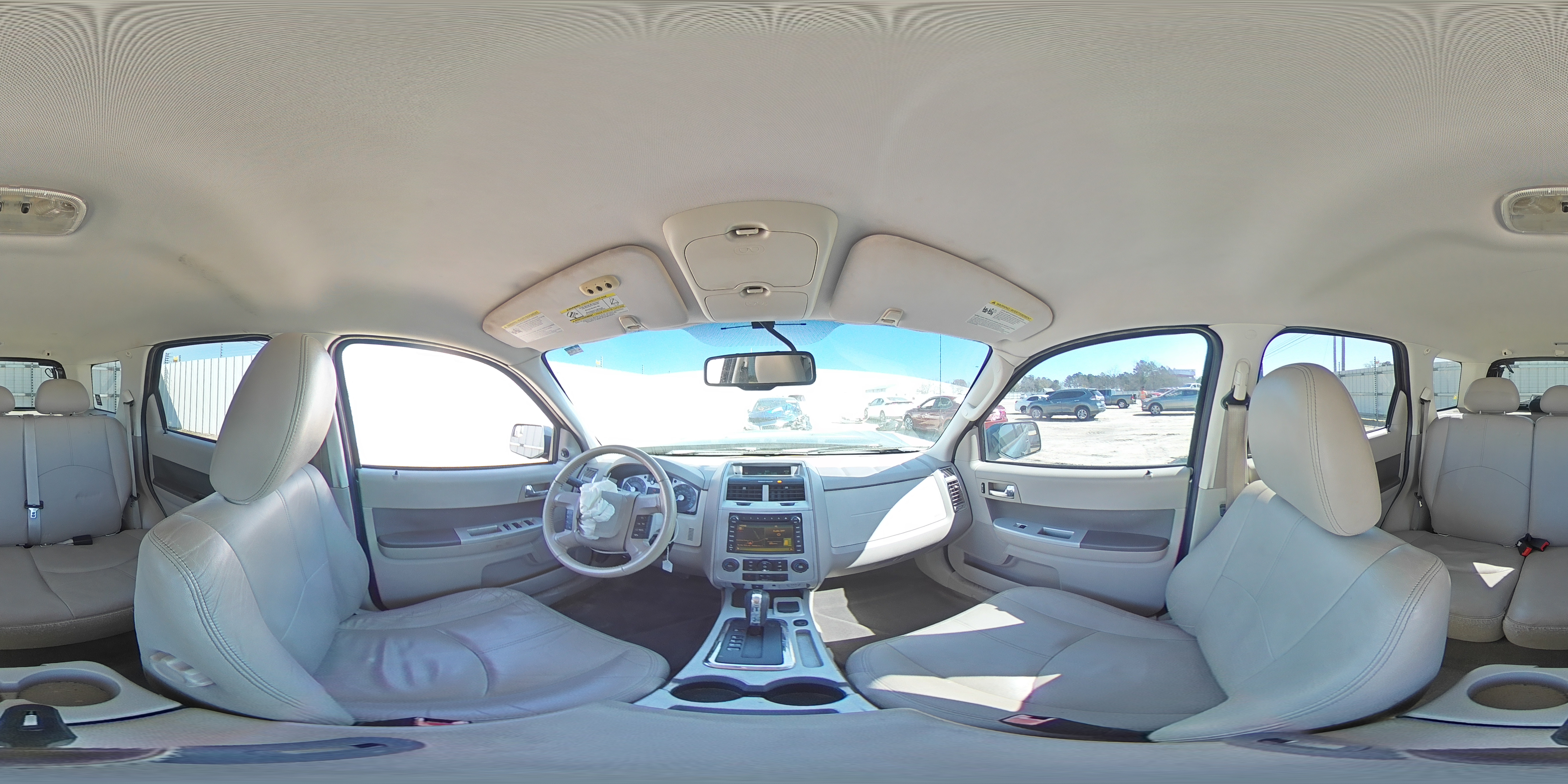 2010 Mercury Mariner - Image 13