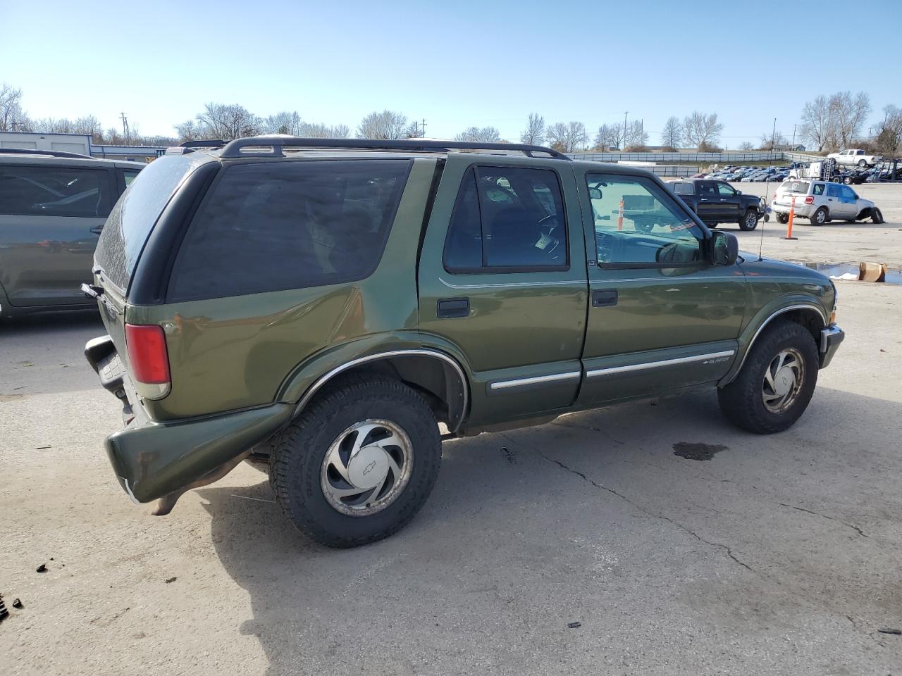 2001 Chevrolet Blazer - Image 3