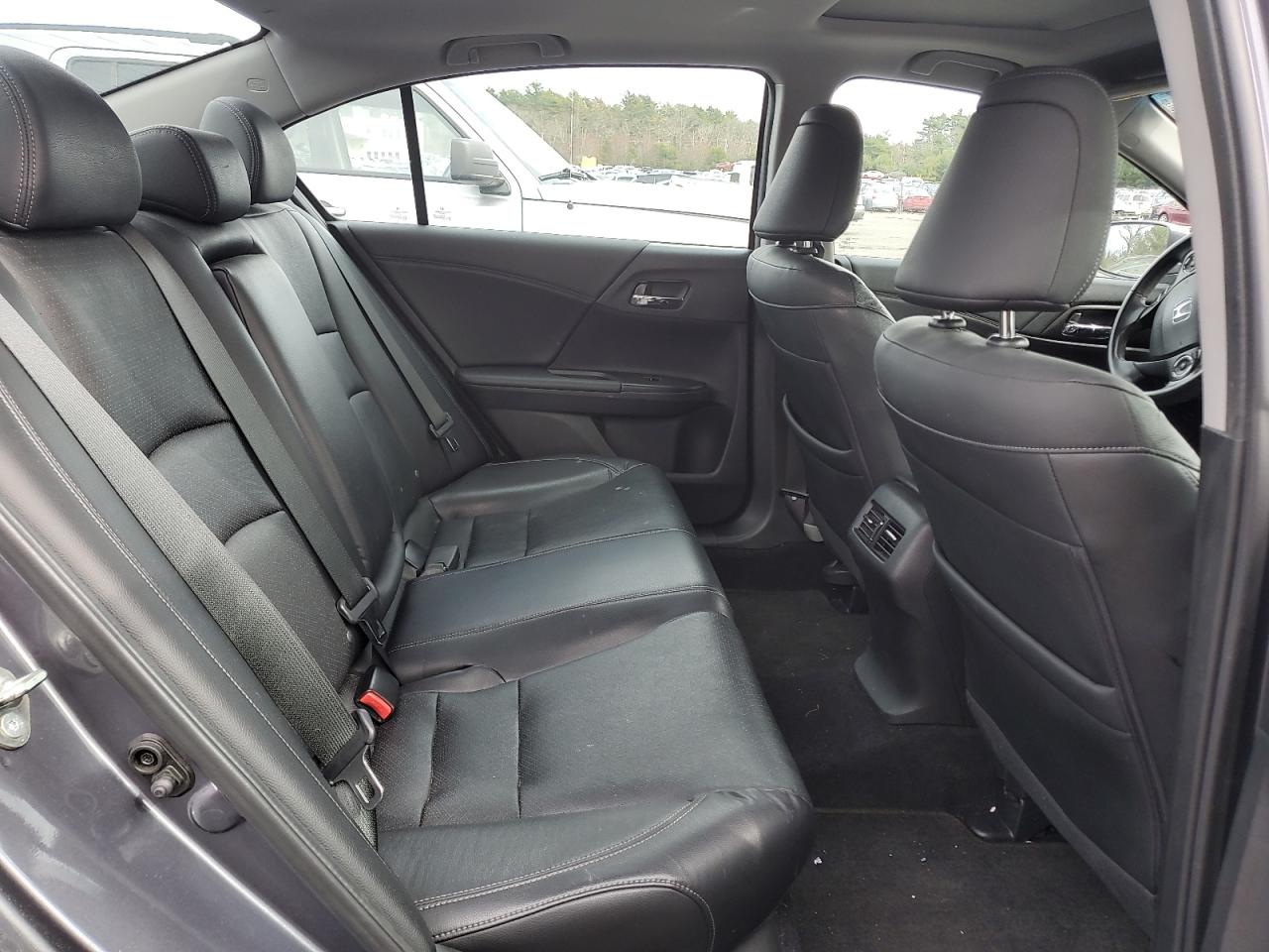 2015 Honda Accord - Image 10