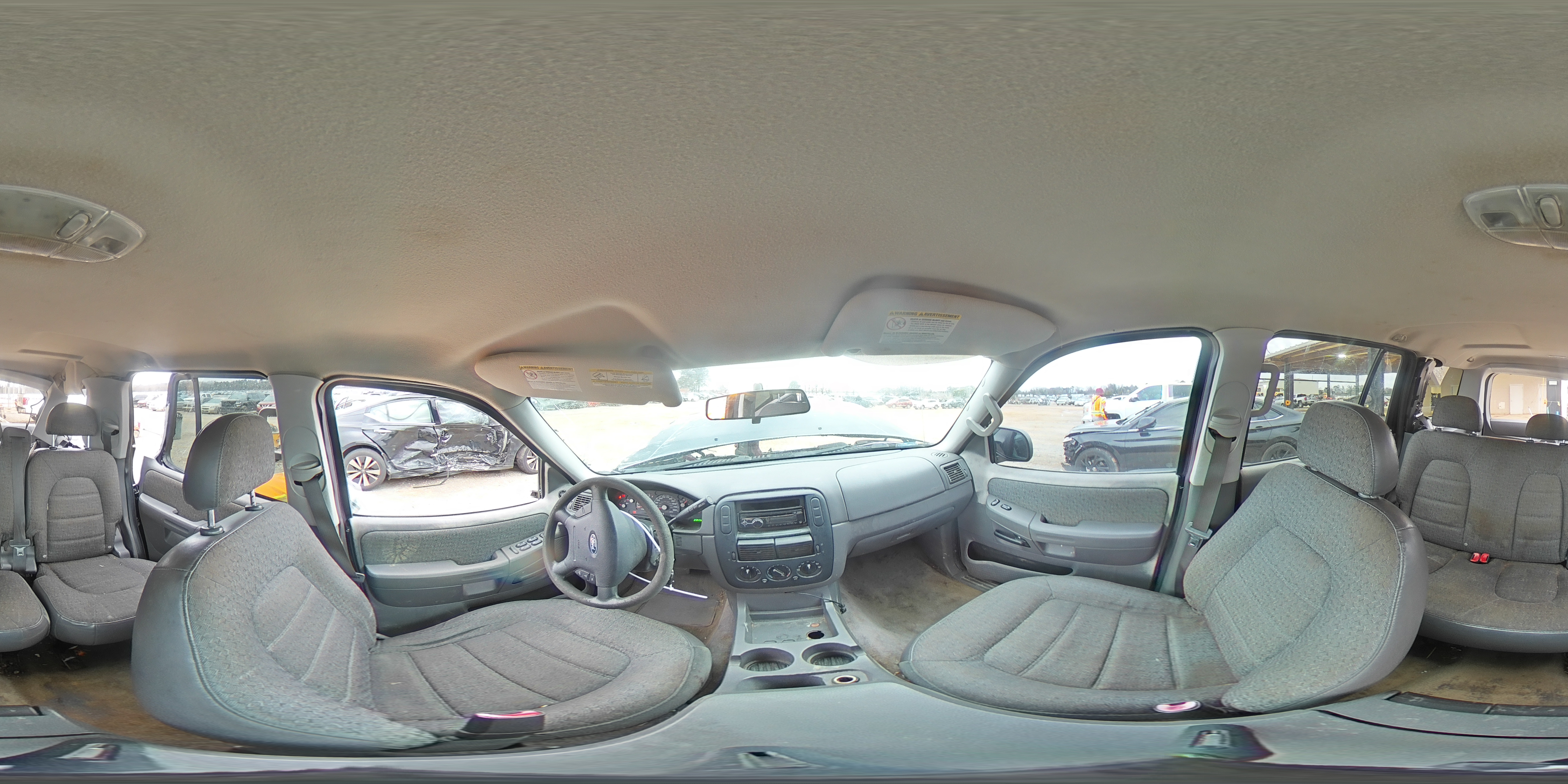 2003 Ford Explorer - Image 14