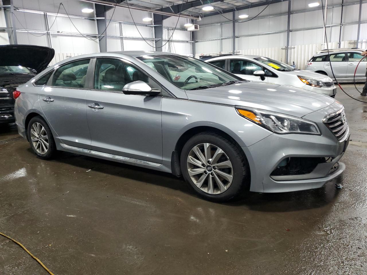 2015 Hyundai Sonata - Image 4
