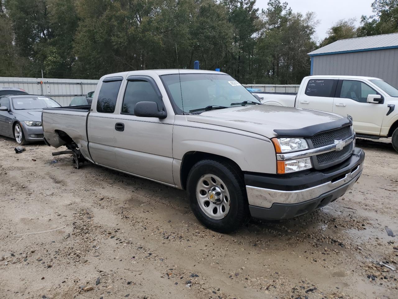 2005 Chevrolet Silverado - Image 4
