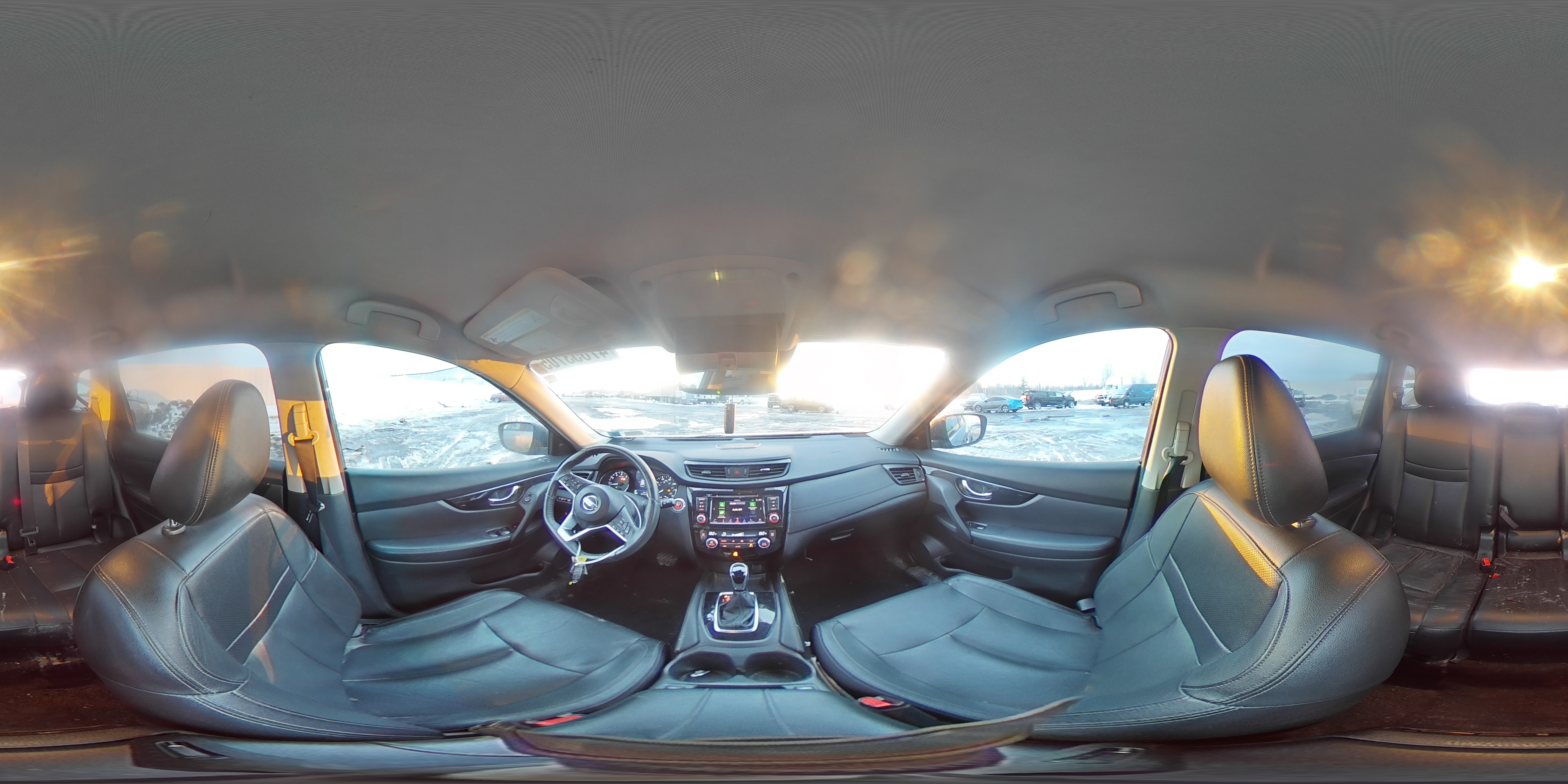 2018 Nissan Rogue - Image 13