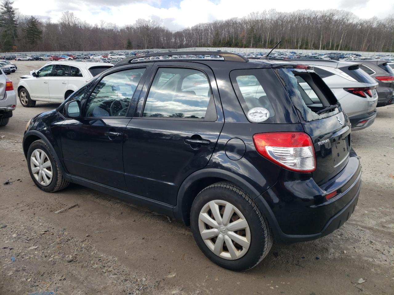 2010 Suzuki SX4 - Image 2