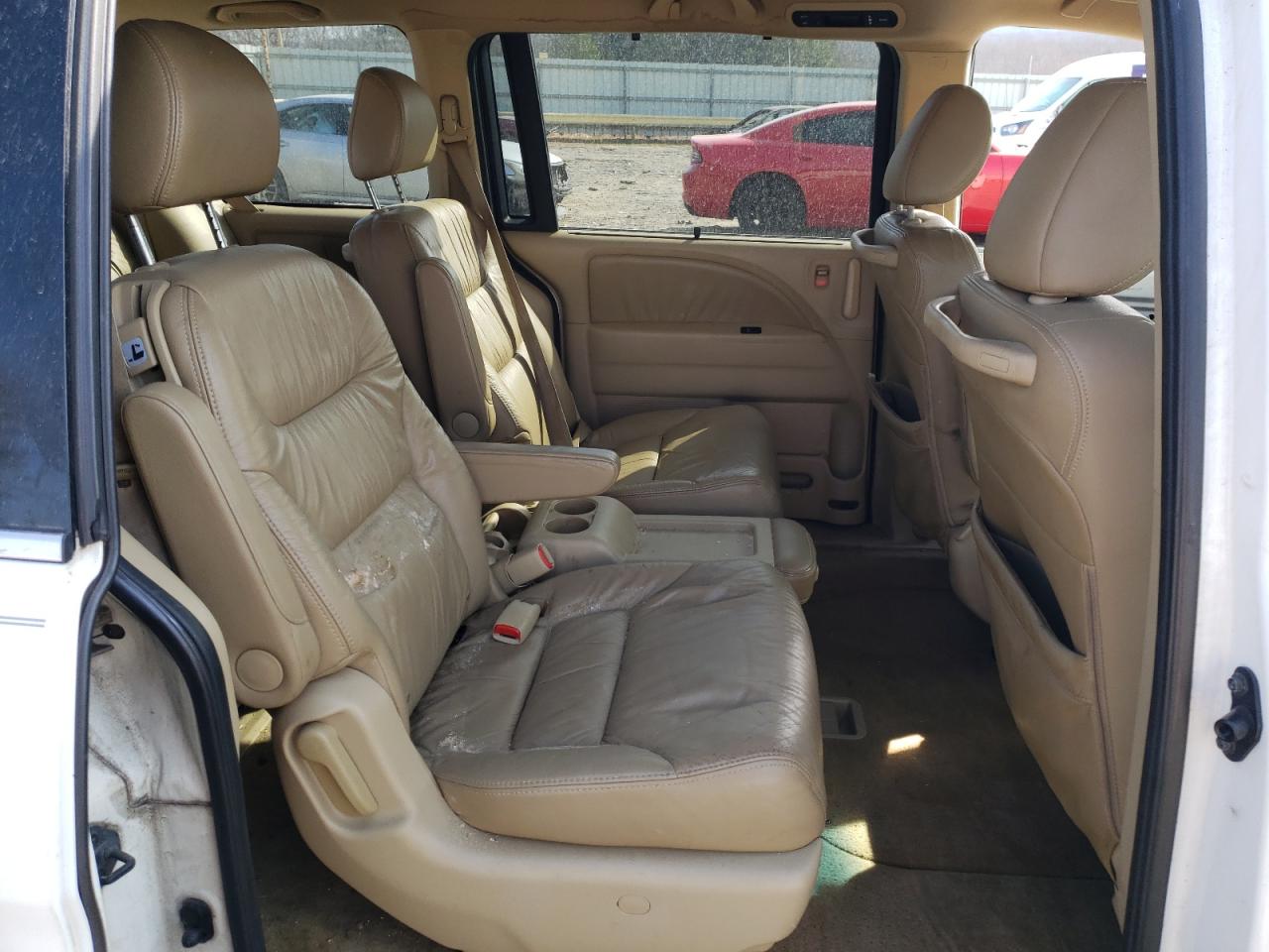 2010 Honda Odyssey - Image 11
