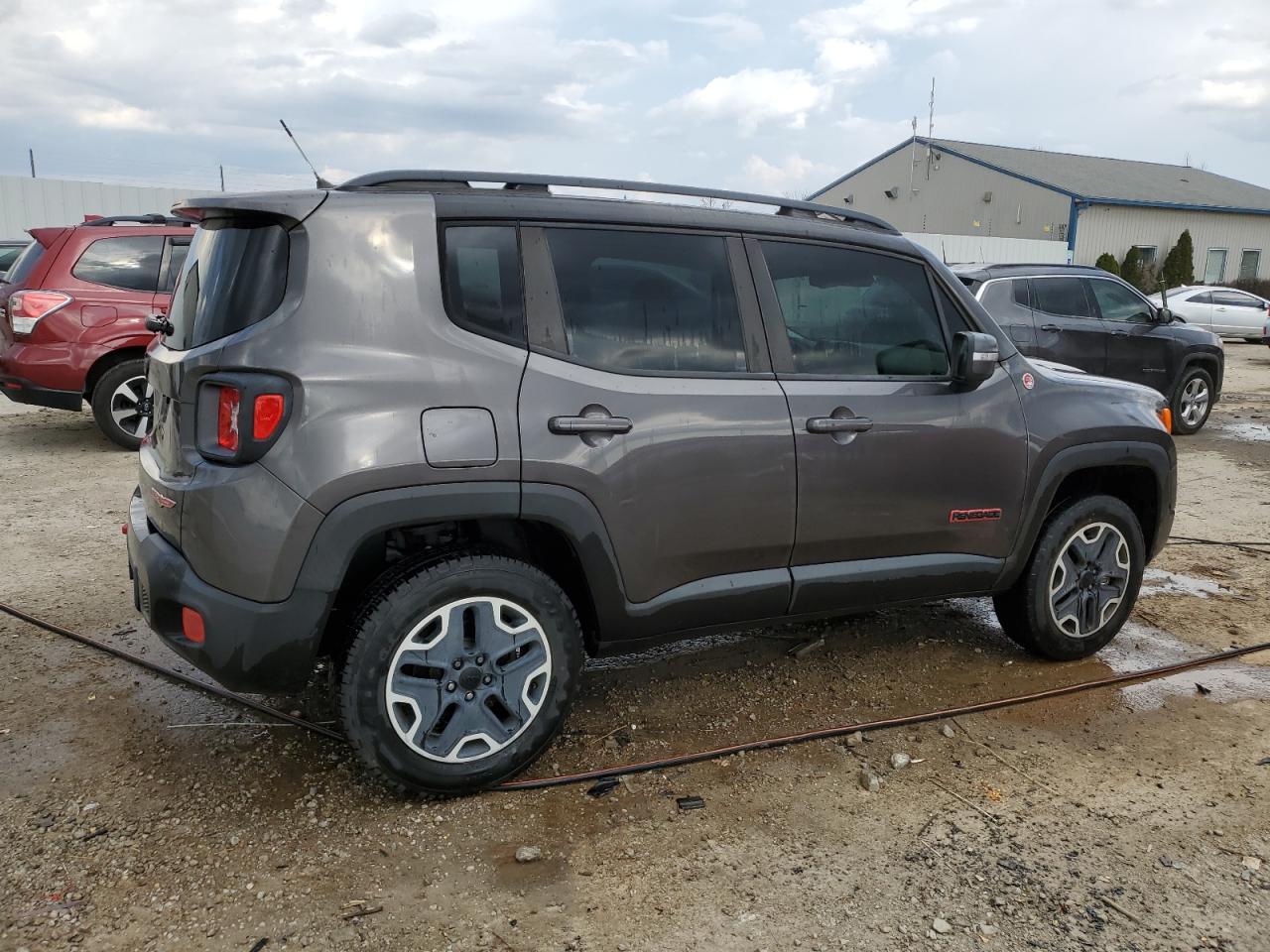 2016 Jeep Renegade - Image 3