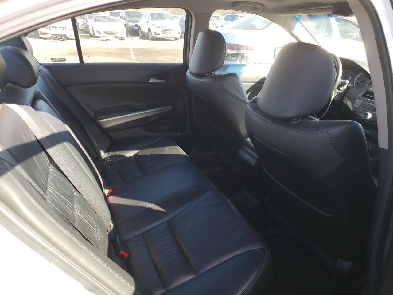 2009 Honda Accord - Image 10