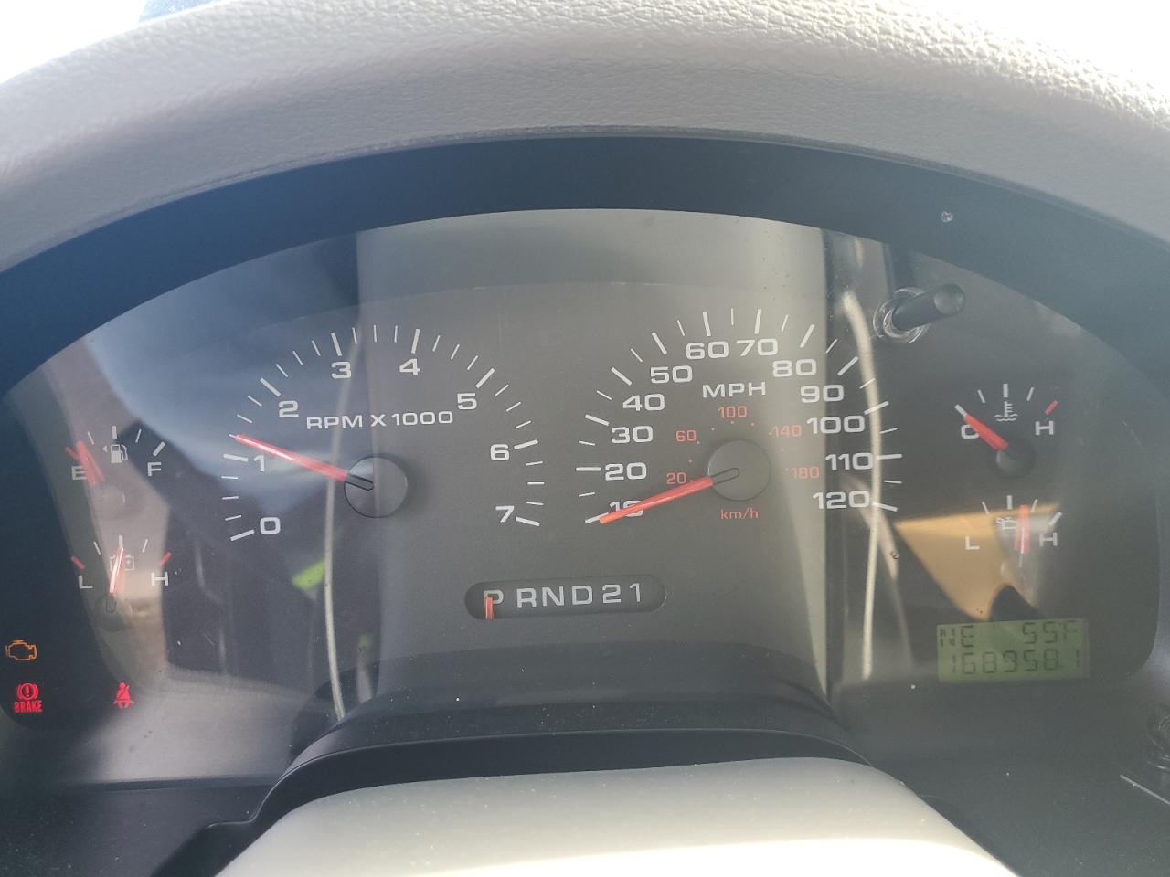 2004 Ford F-150 - Image 9