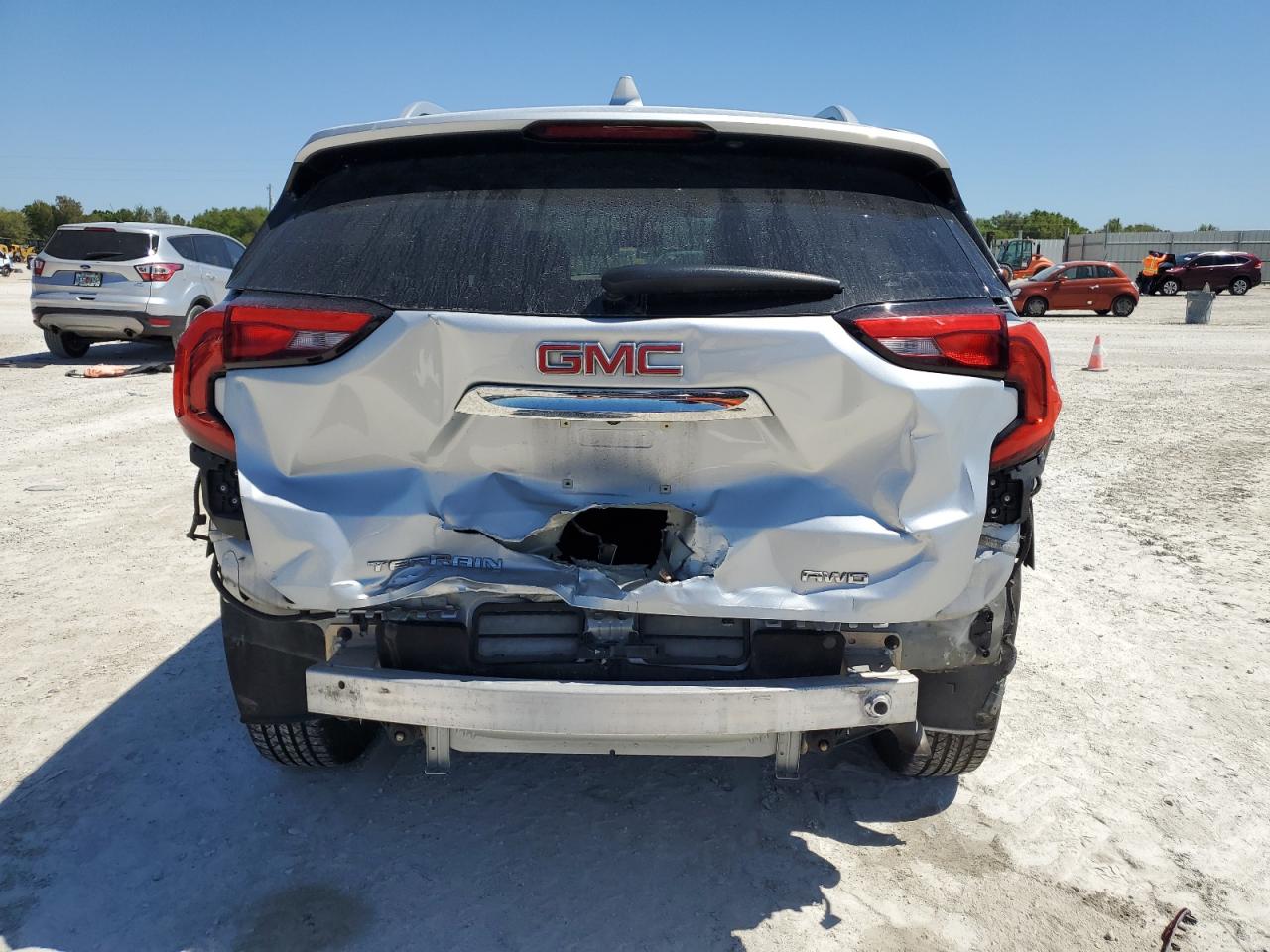 2018 GMC Terrain - Image 6