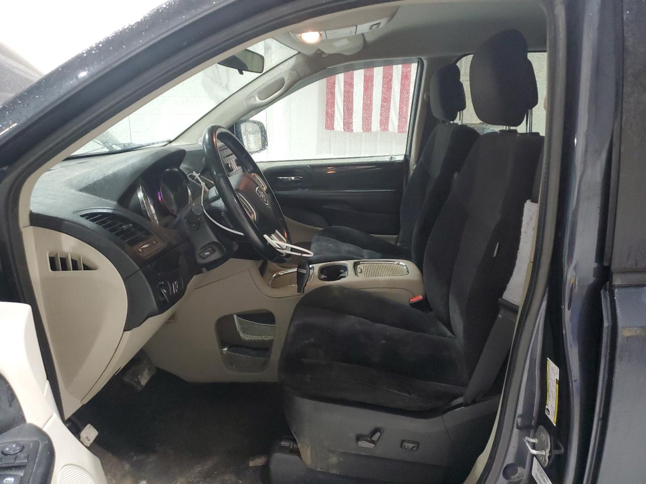 2014 Dodge Caravan - Image 7