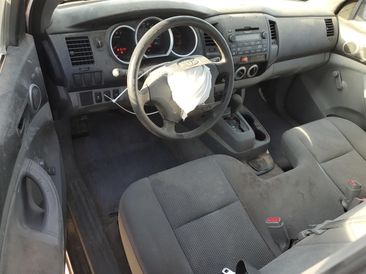 2010 Toyota Tacoma - Image 8