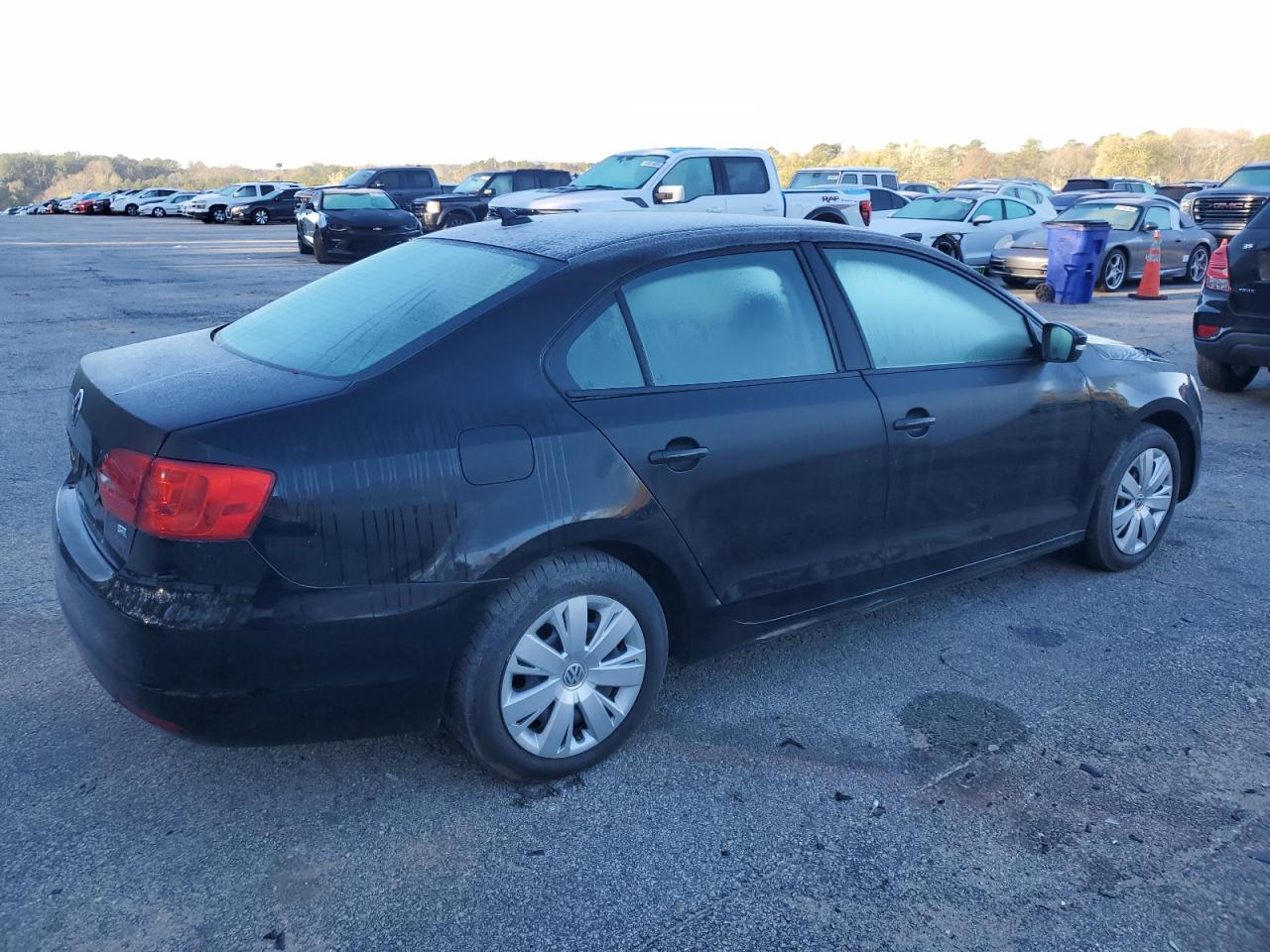 2014 Volkswagen Jetta - Image 3