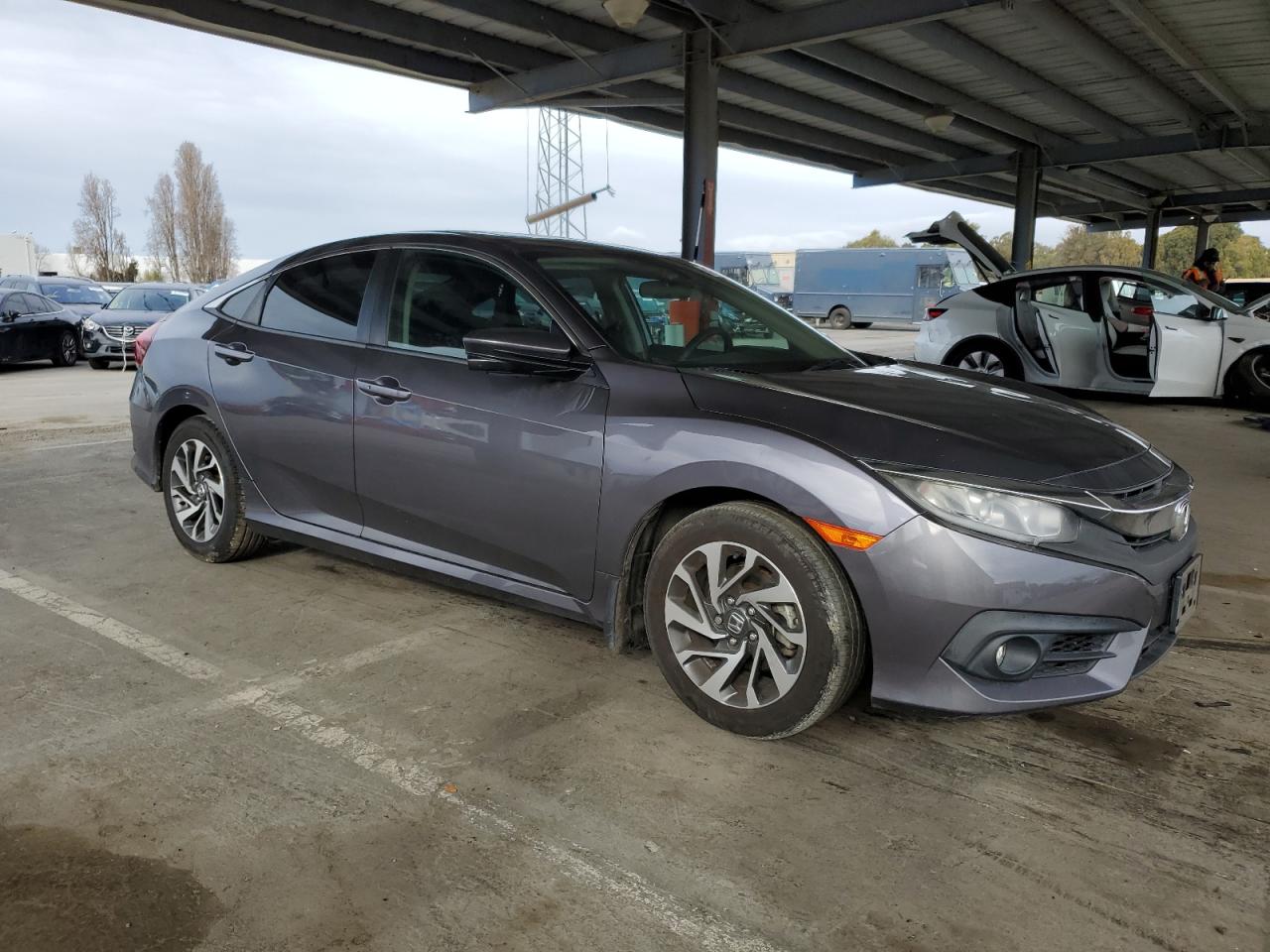 2017 Honda Civic - Image 4